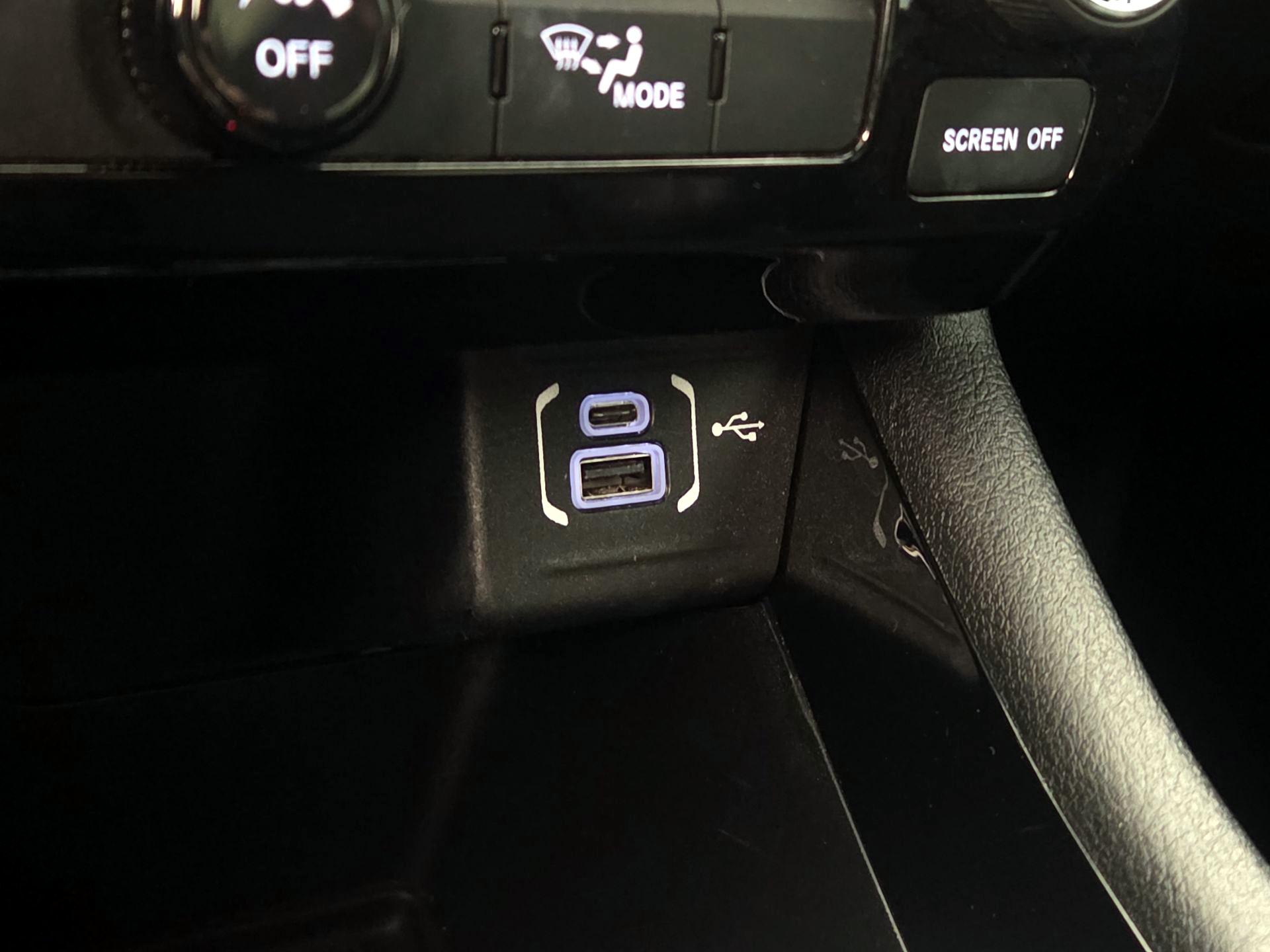 Thumbnail: 2022 Jeep Compass - 18