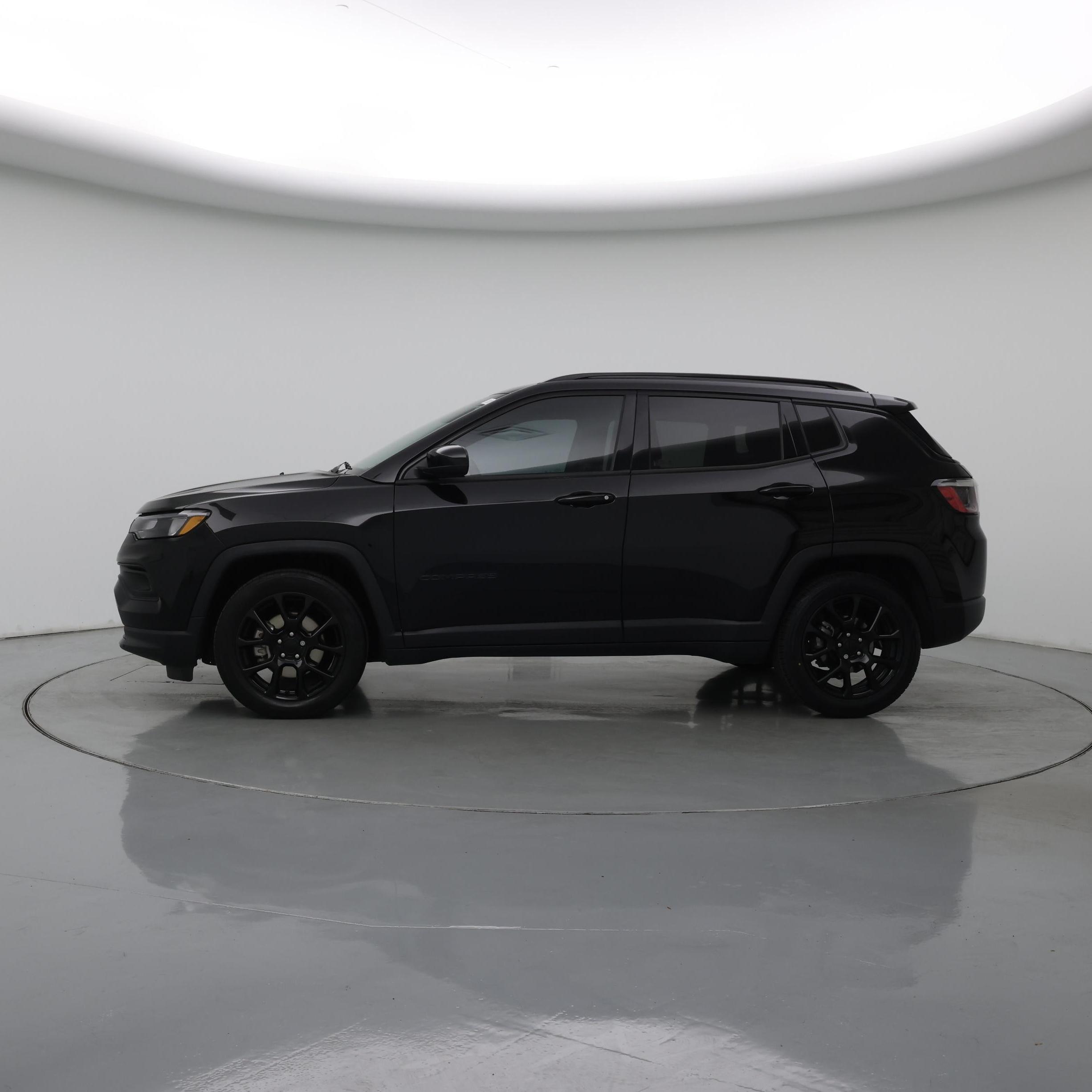 Thumbnail: 2022 Jeep Compass - 3
