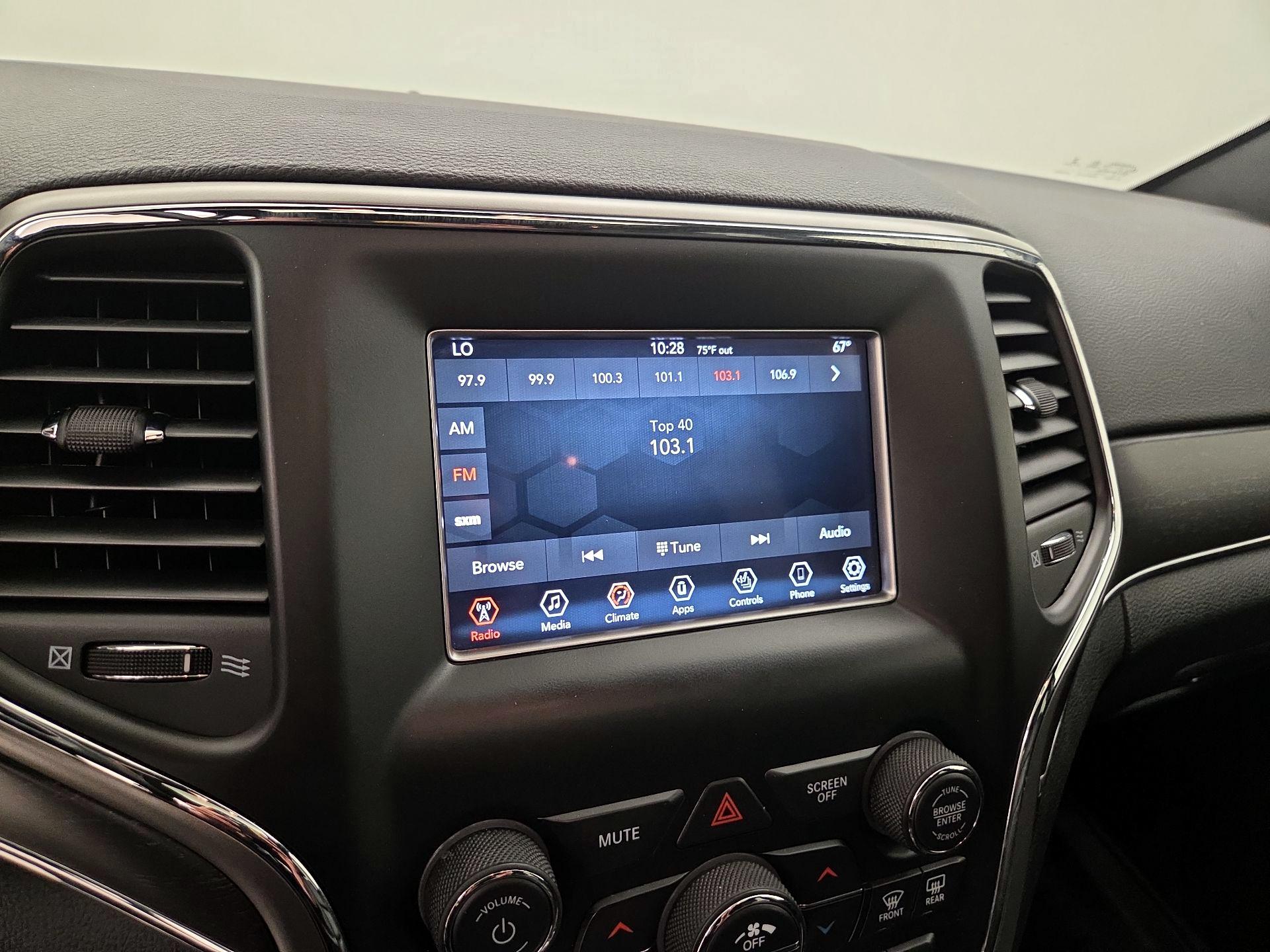 Thumbnail: 2018 Jeep Grand Cherokee - 15