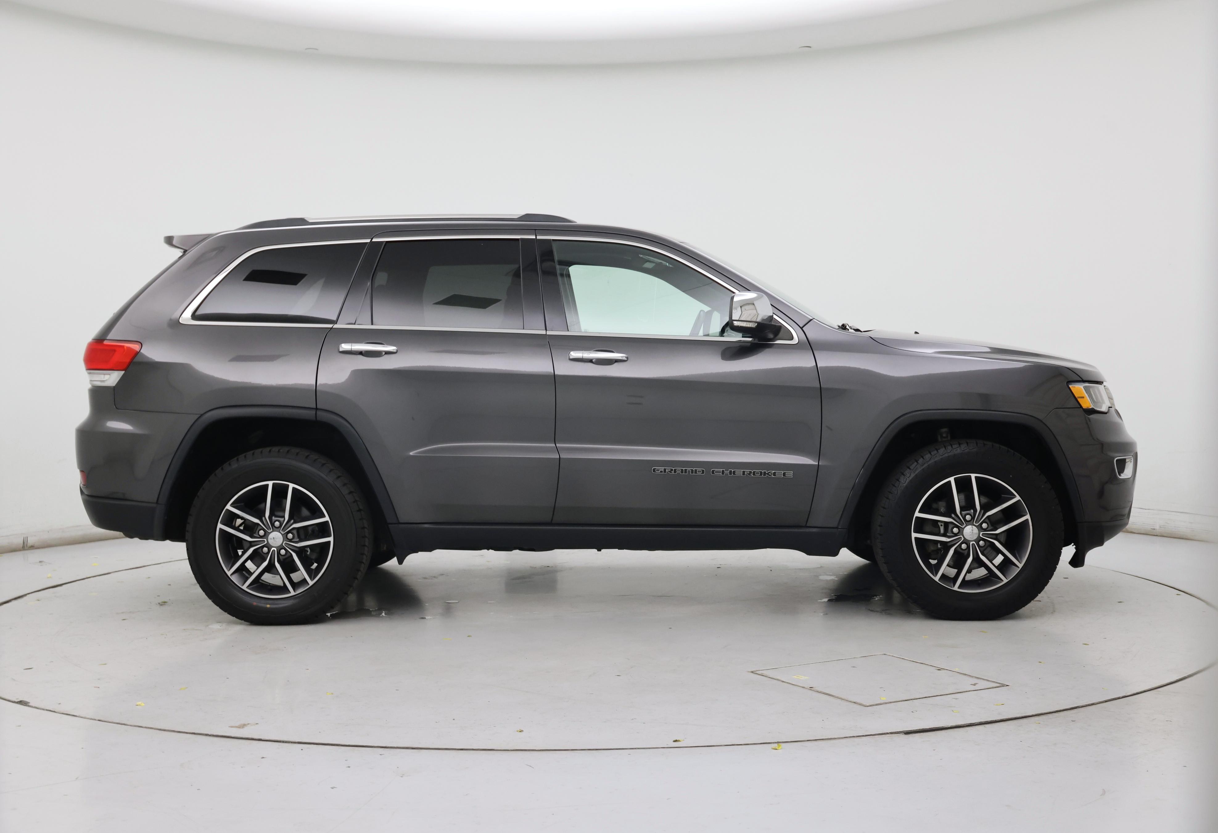 Thumbnail: 2018 Jeep Grand Cherokee - 7