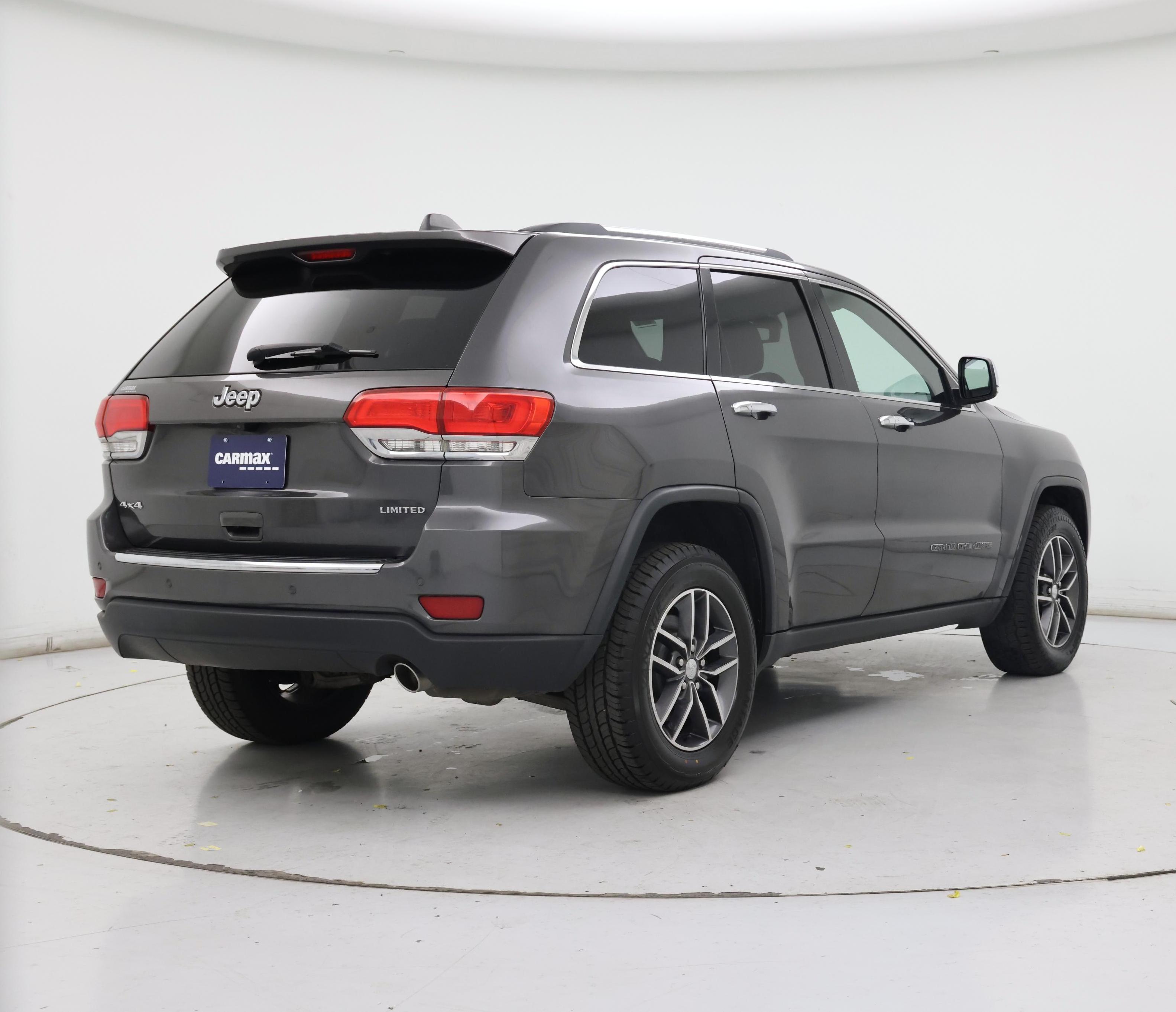 Thumbnail: 2018 Jeep Grand Cherokee - 8