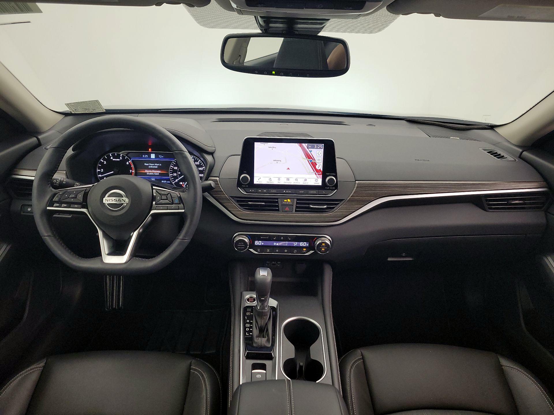 Thumbnail: 2019 Nissan Altima - 9