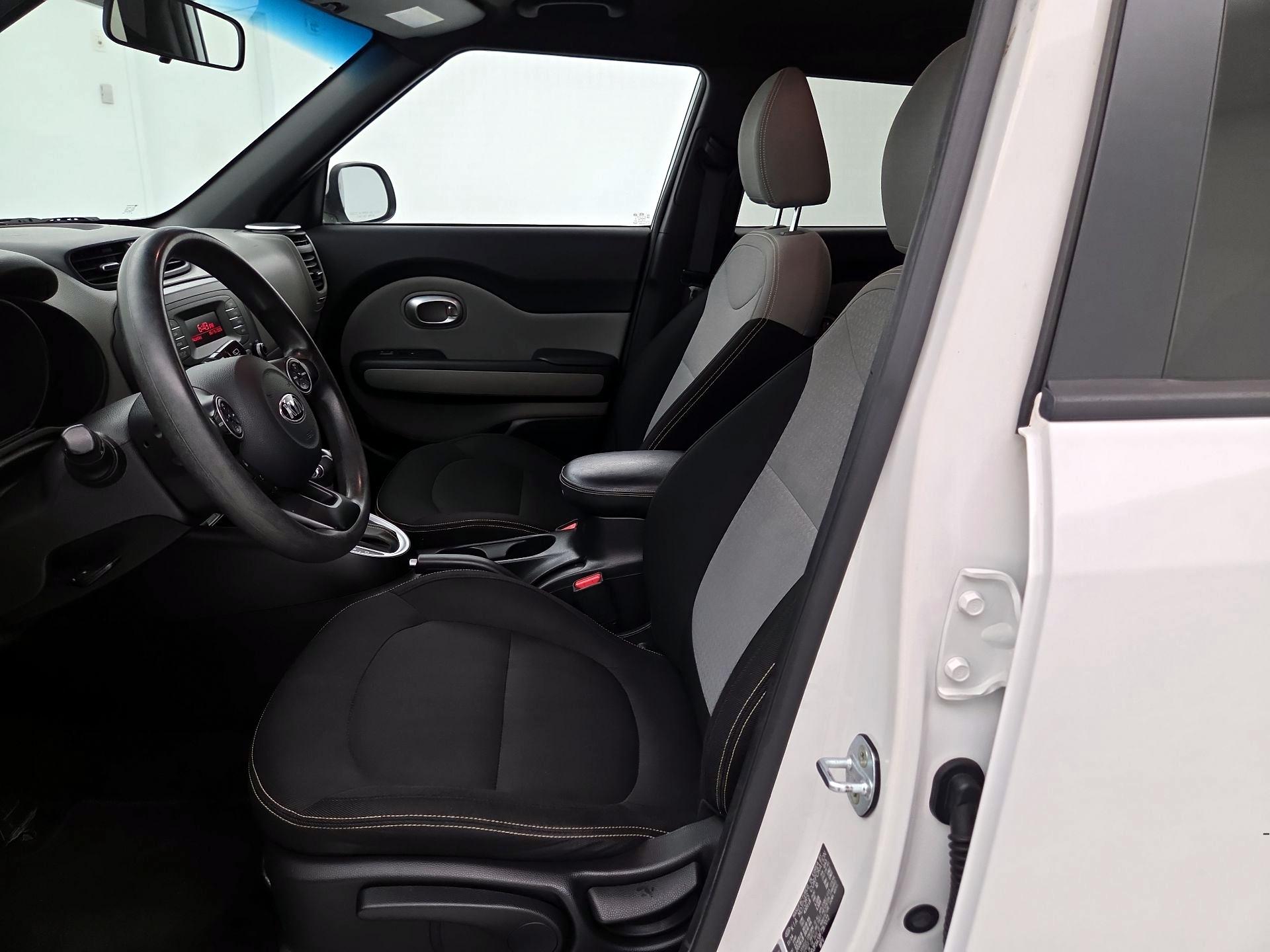 Thumbnail: 2015 Kia Soul - 11
