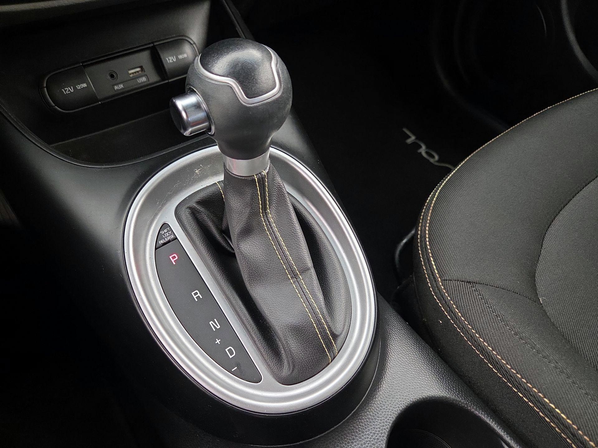 Thumbnail: 2015 Kia Soul - 16