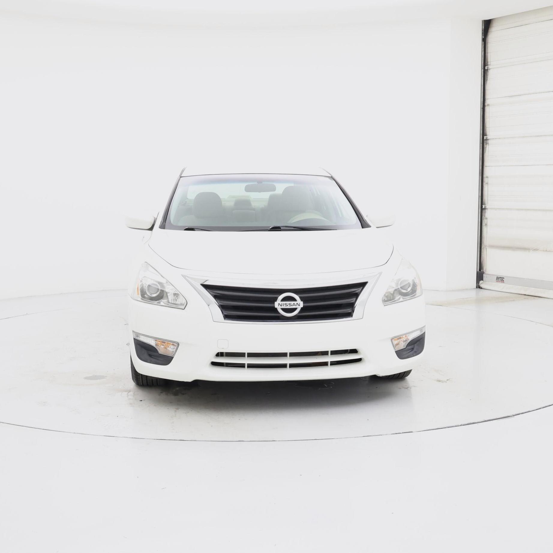Thumbnail: 2015 Nissan Altima - 5