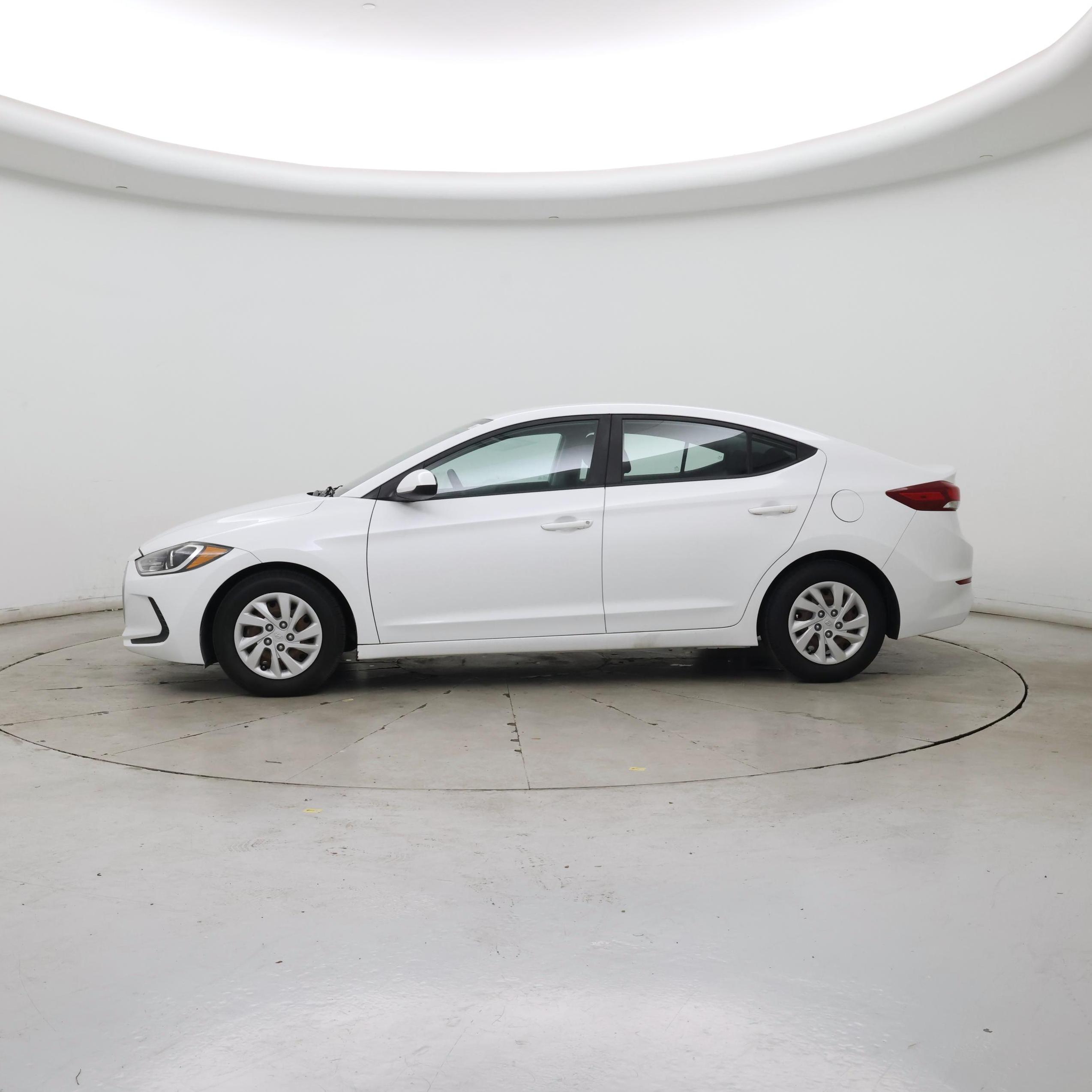 Thumbnail: 2018 Hyundai Elantra - 3