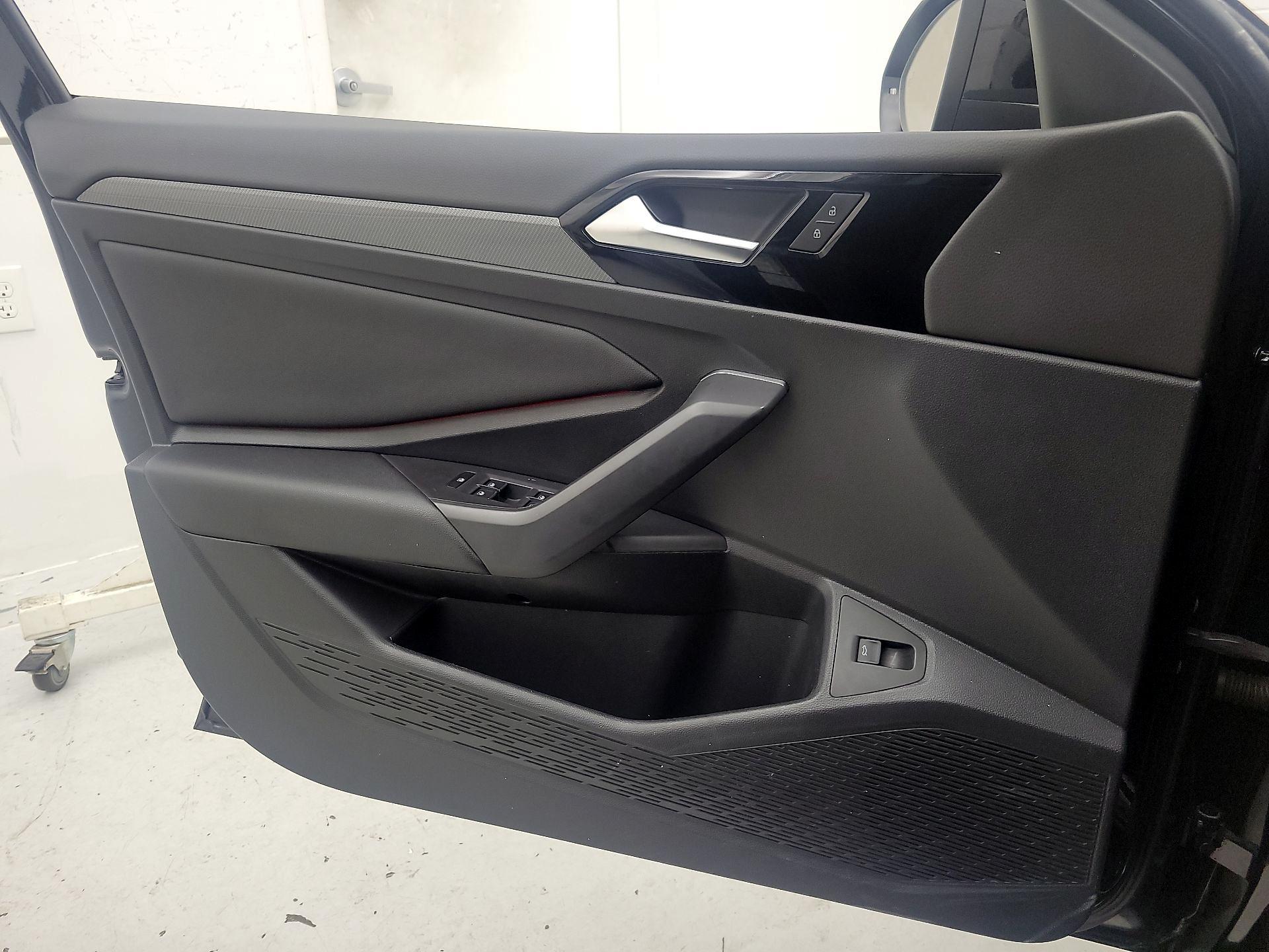 Thumbnail: 2021 Volkswagen Jetta - 12