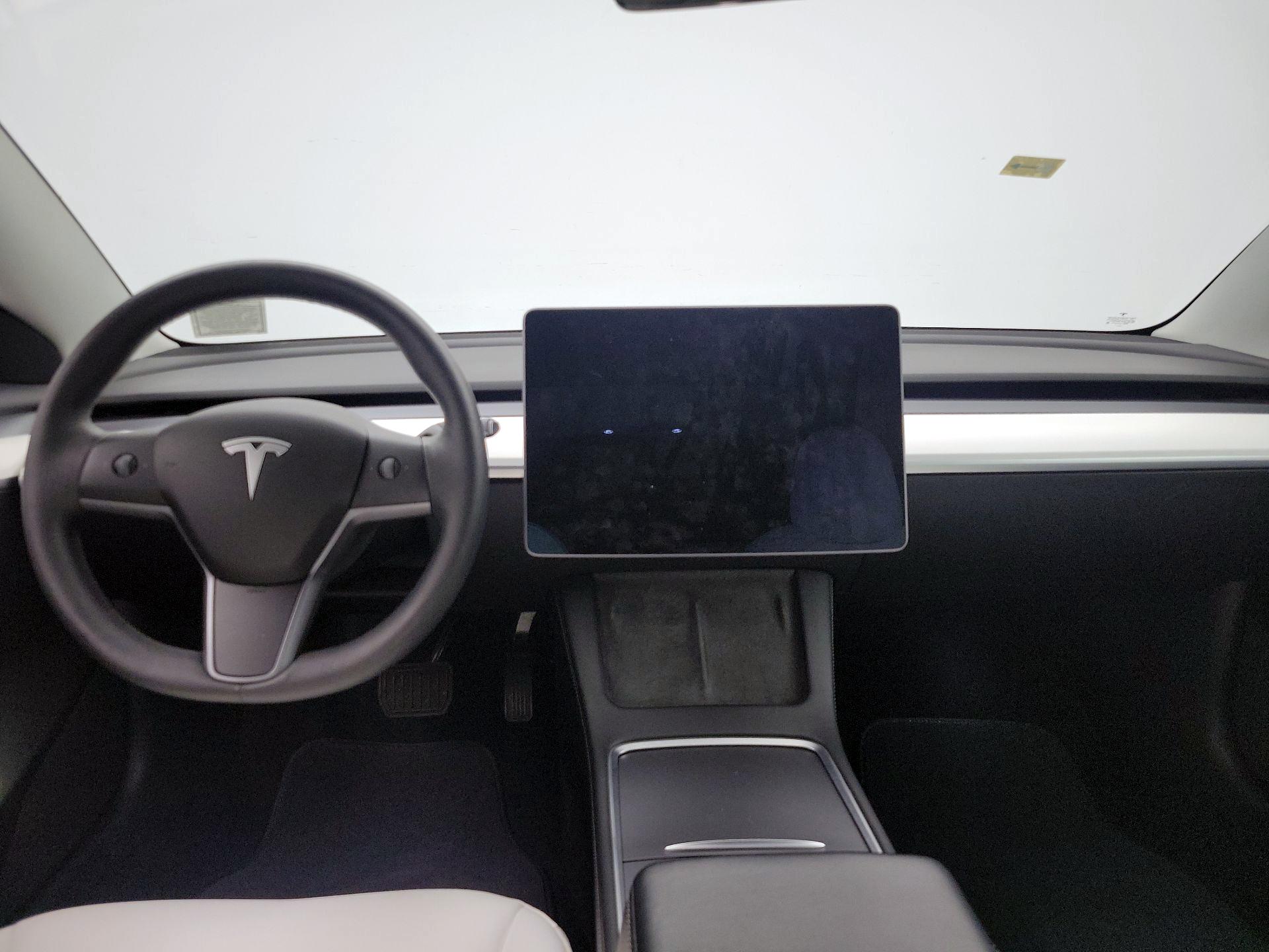 Thumbnail: 2022 Tesla Model 3 - 9