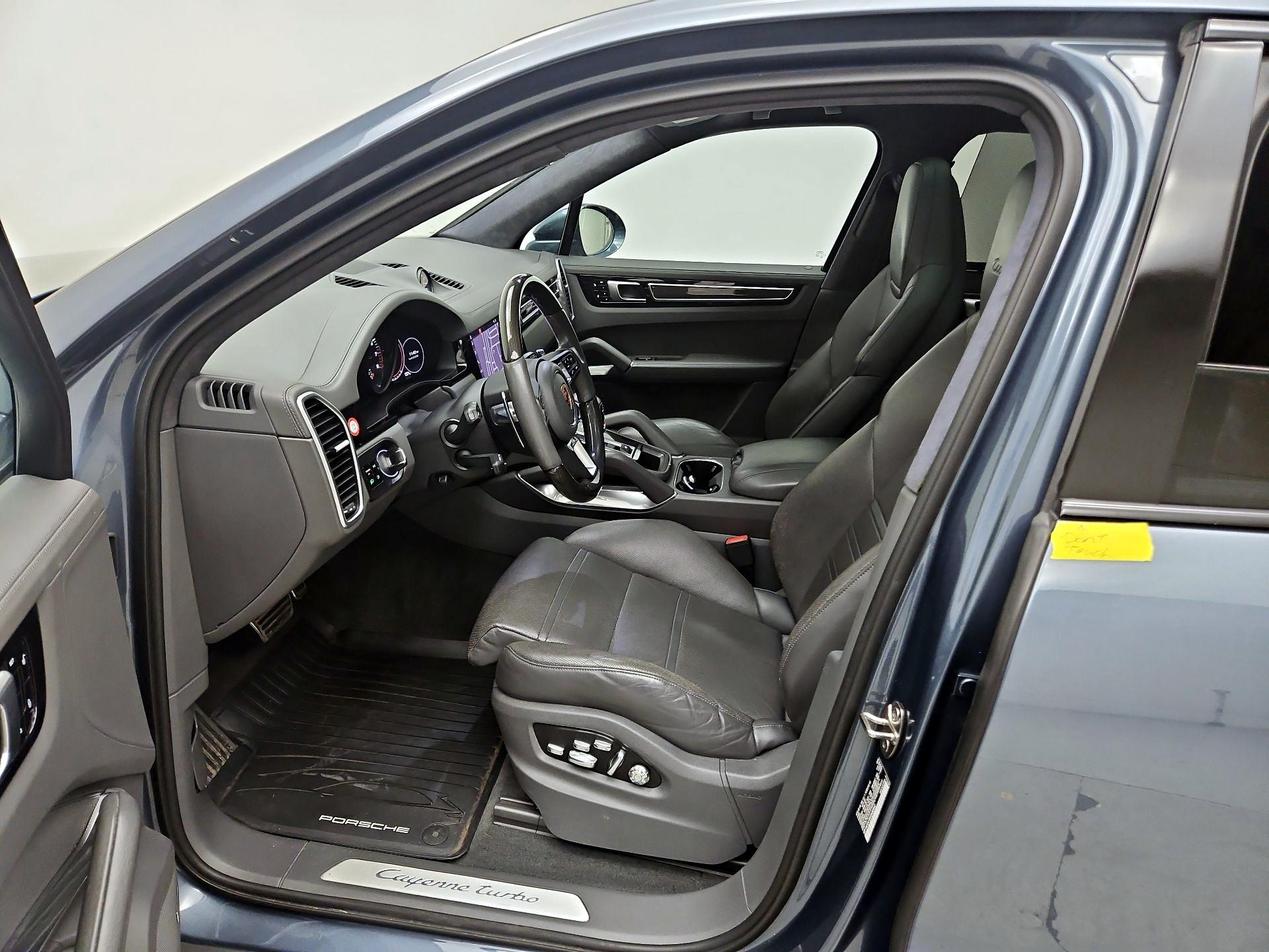 Thumbnail: 2019 Porsche Cayenne - 11