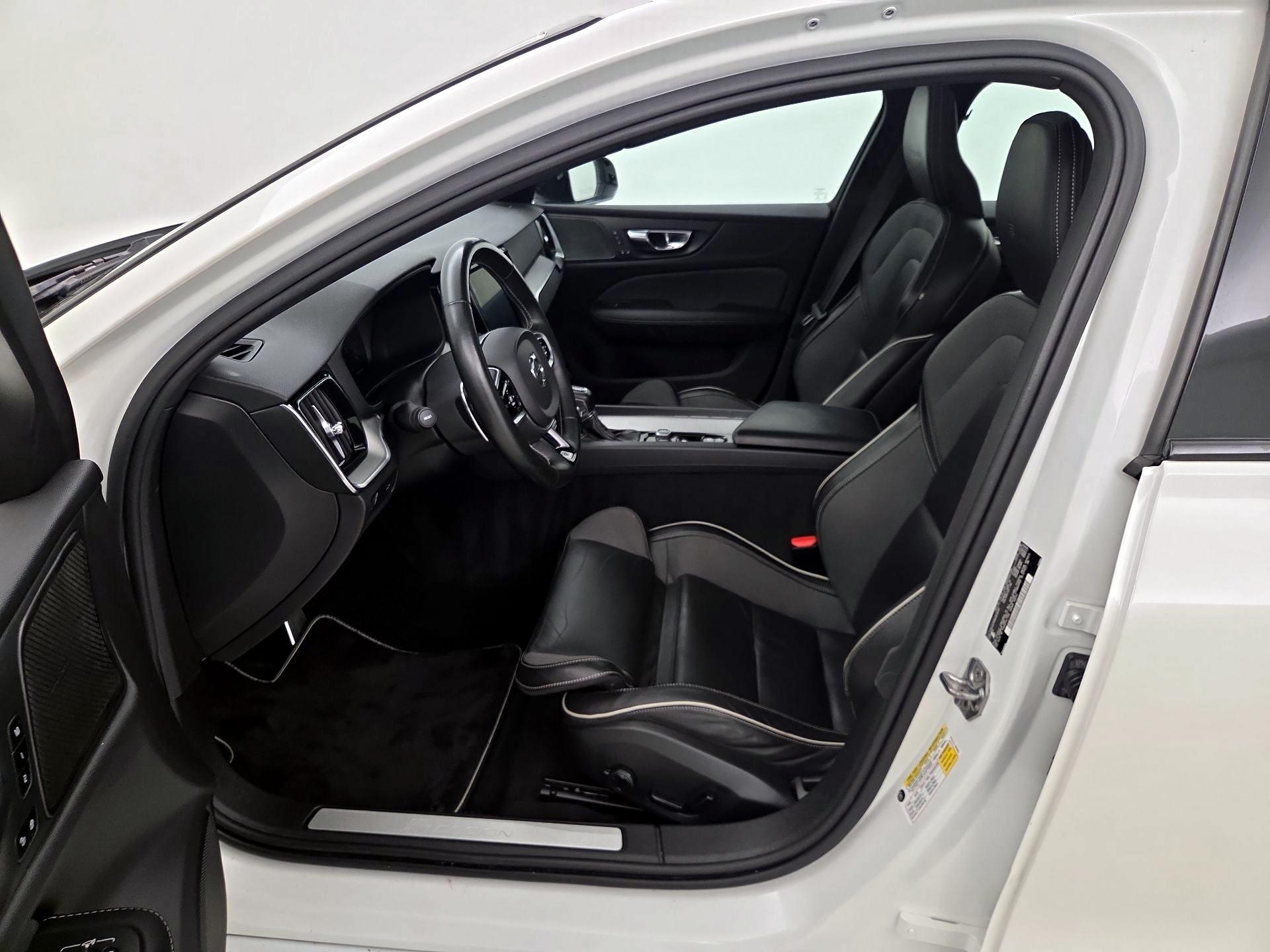 Thumbnail: 2019 Volvo S60 - 11