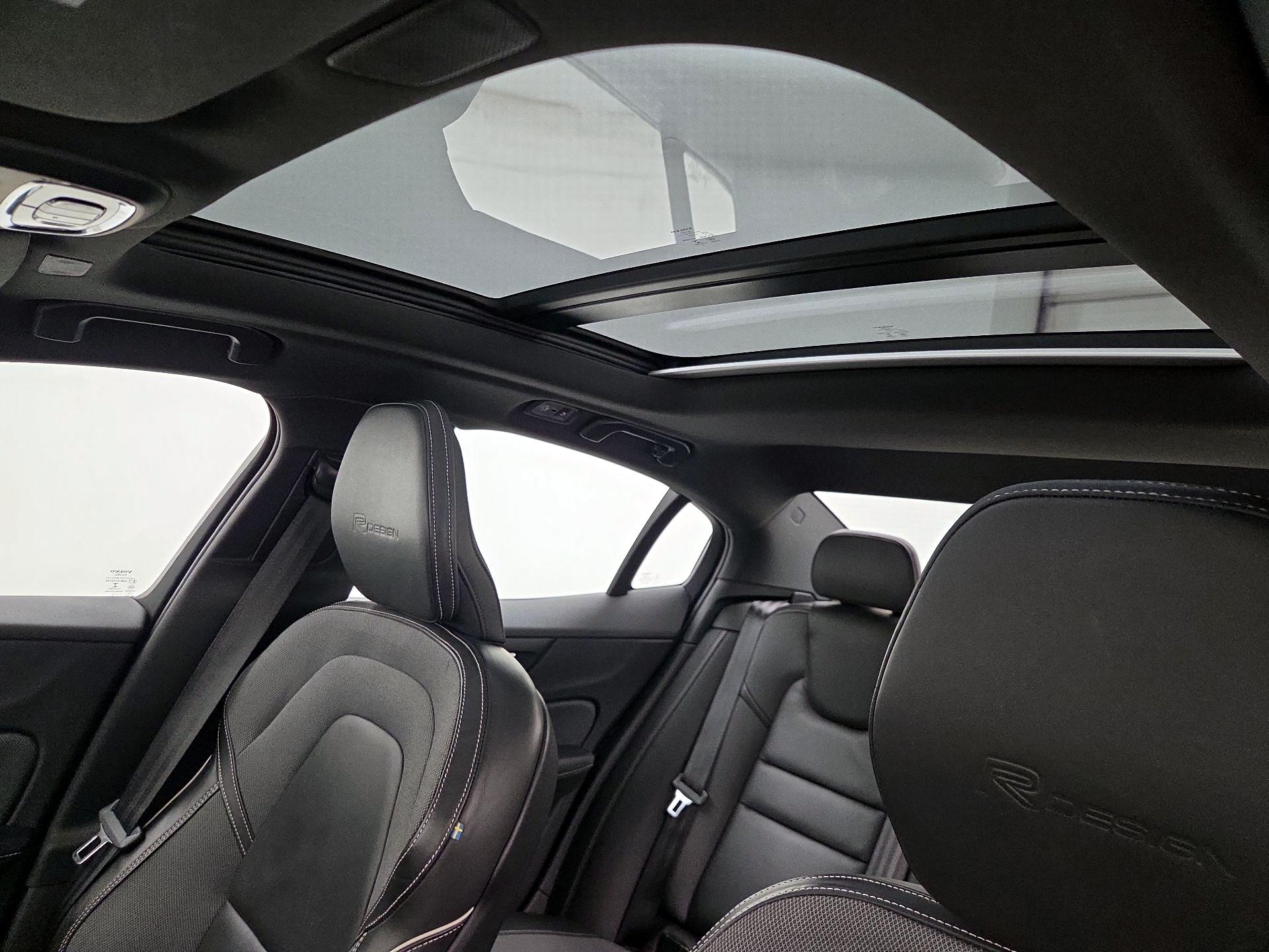 Thumbnail: 2019 Volvo S60 - 20