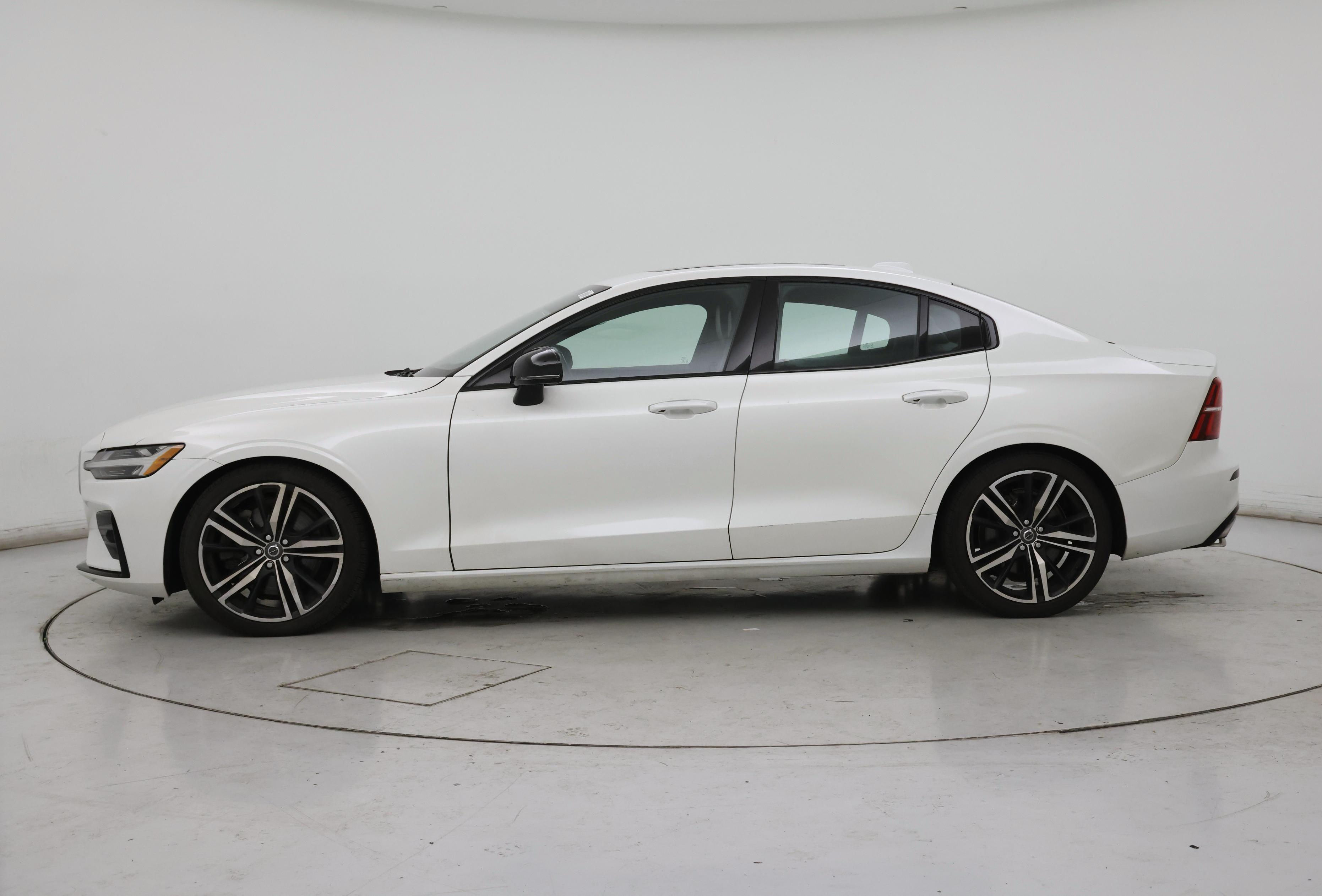 Thumbnail: 2019 Volvo S60 - 3