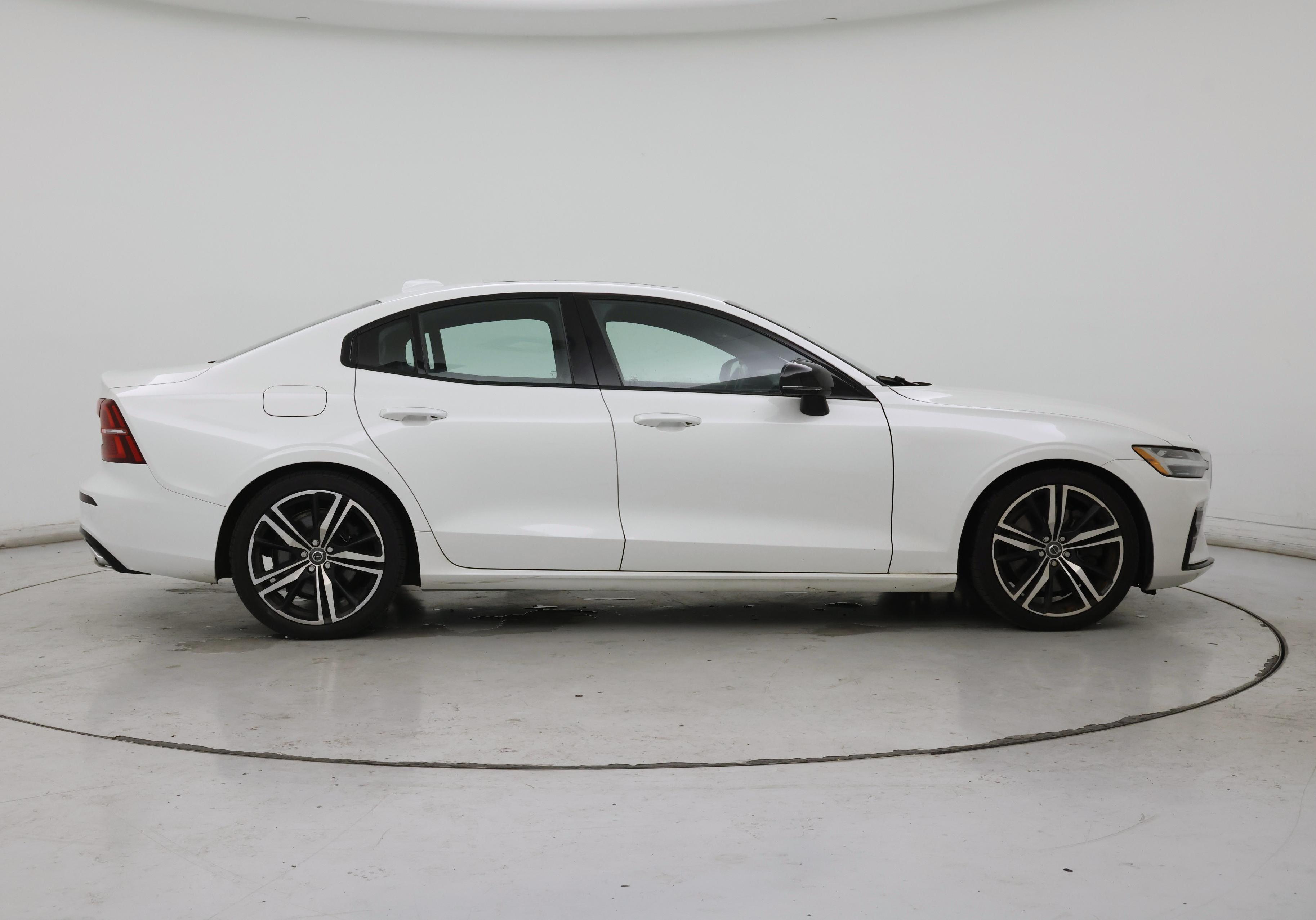 Thumbnail: 2019 Volvo S60 - 7
