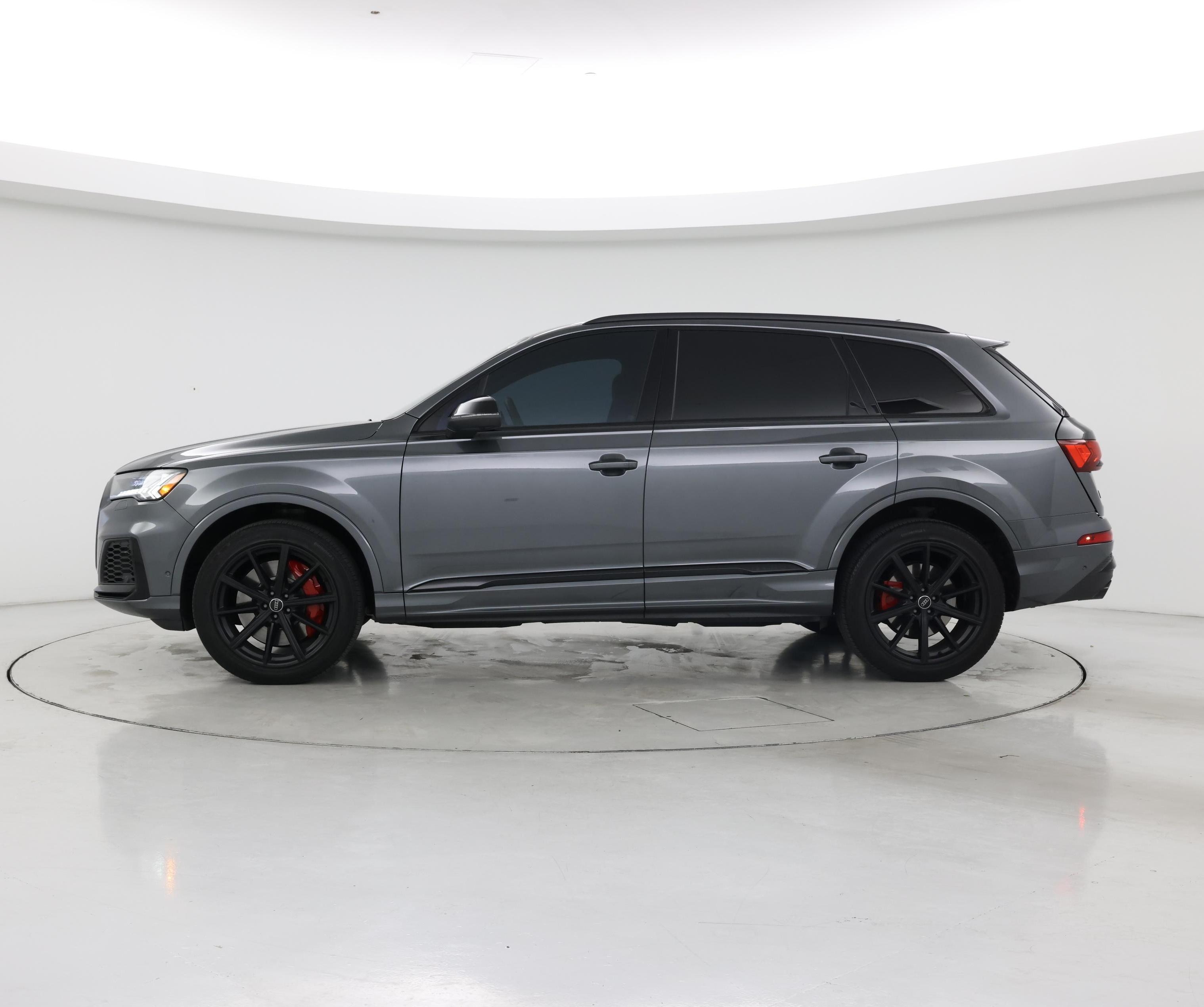 Thumbnail: 2021 Audi SQ7 - 3