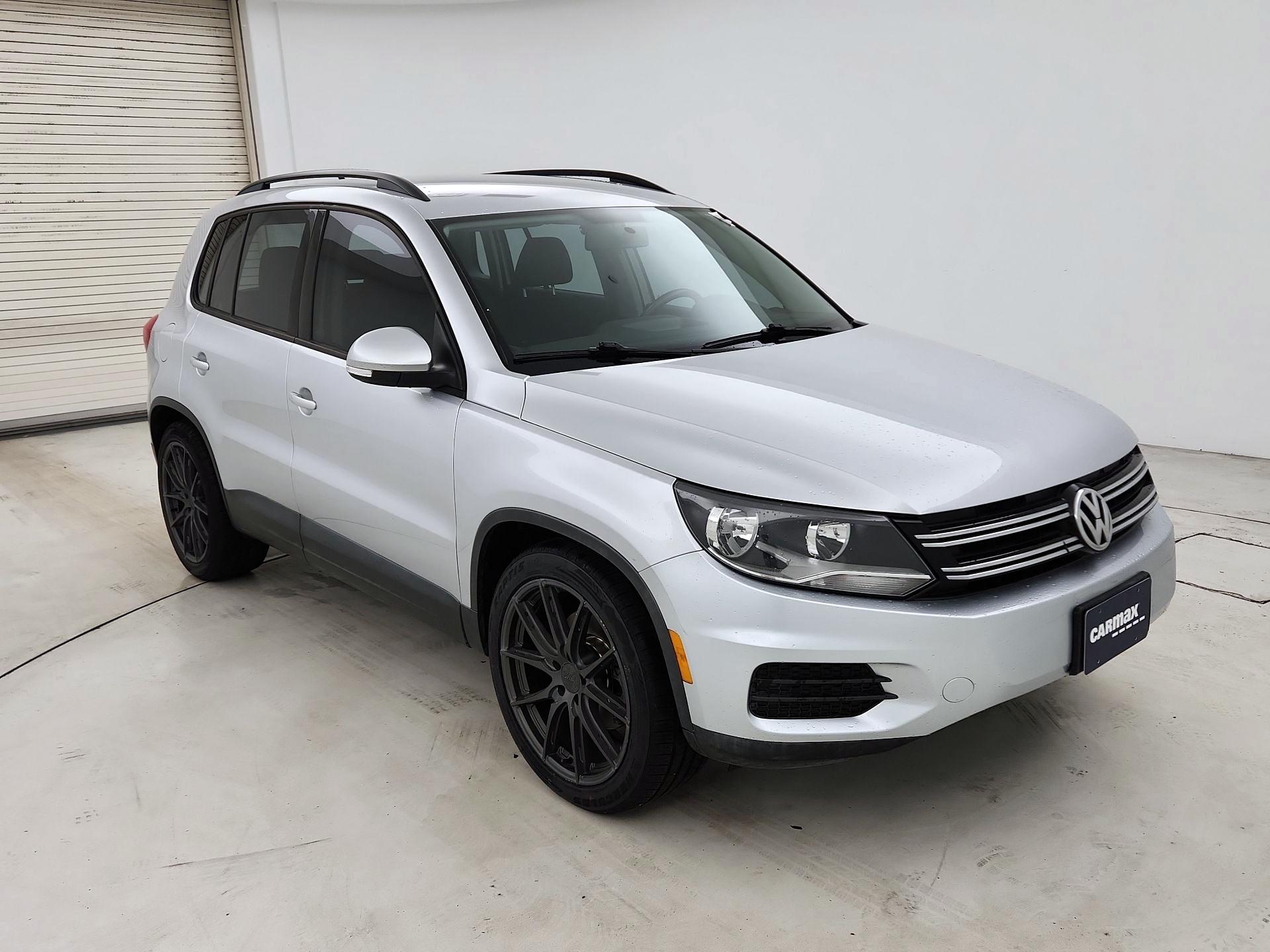 Thumbnail: 2018 Volkswagen Tiguan - 1