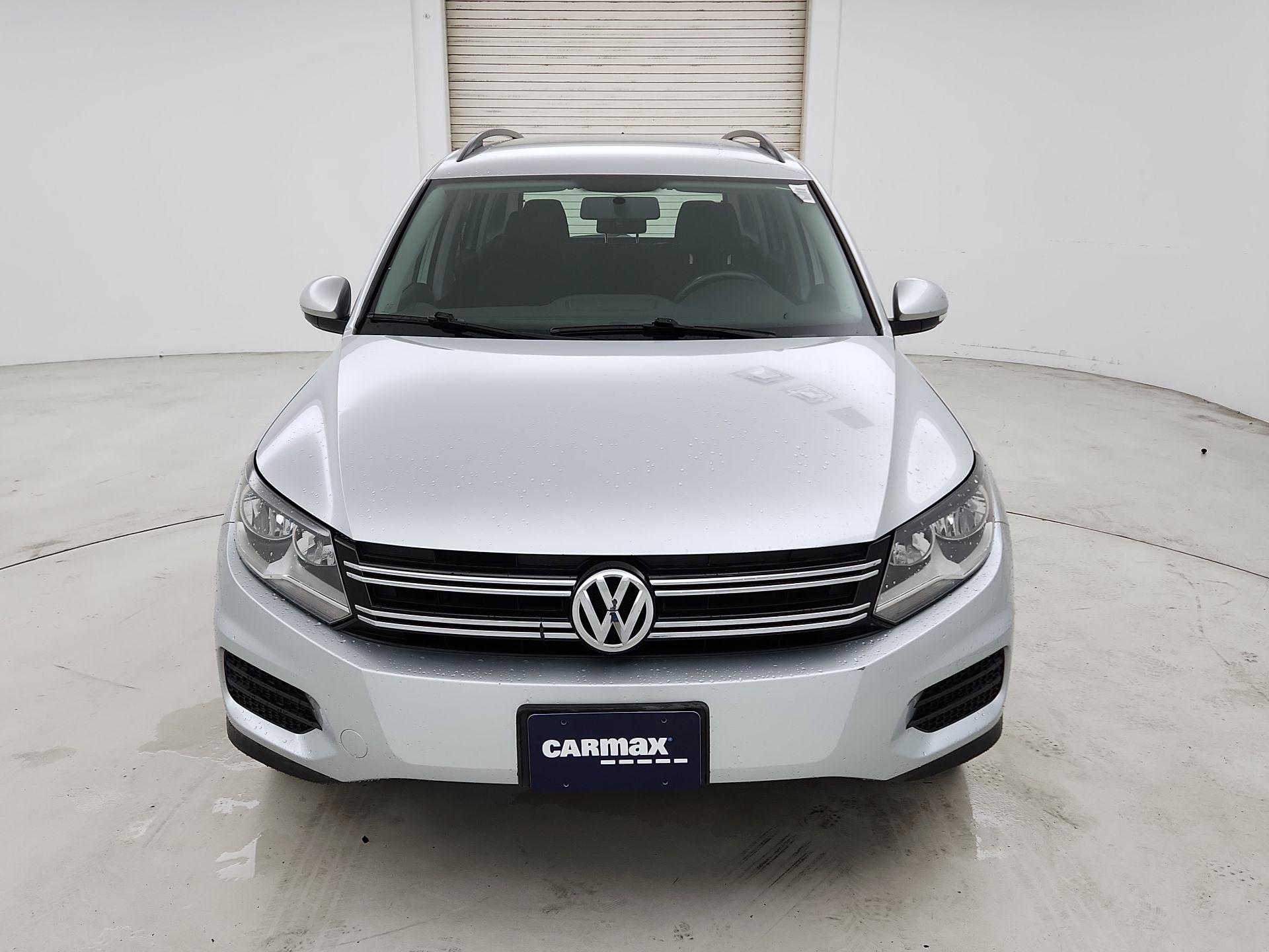 Thumbnail: 2018 Volkswagen Tiguan - 2