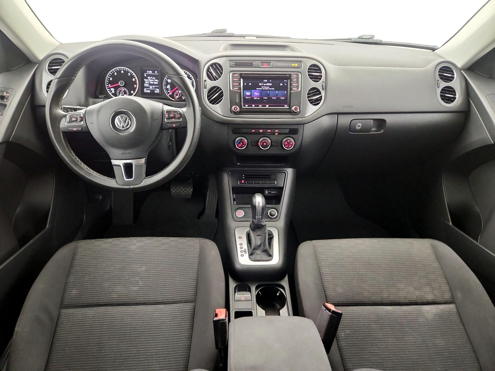 Thumbnail: 2018 Volkswagen Tiguan - 8