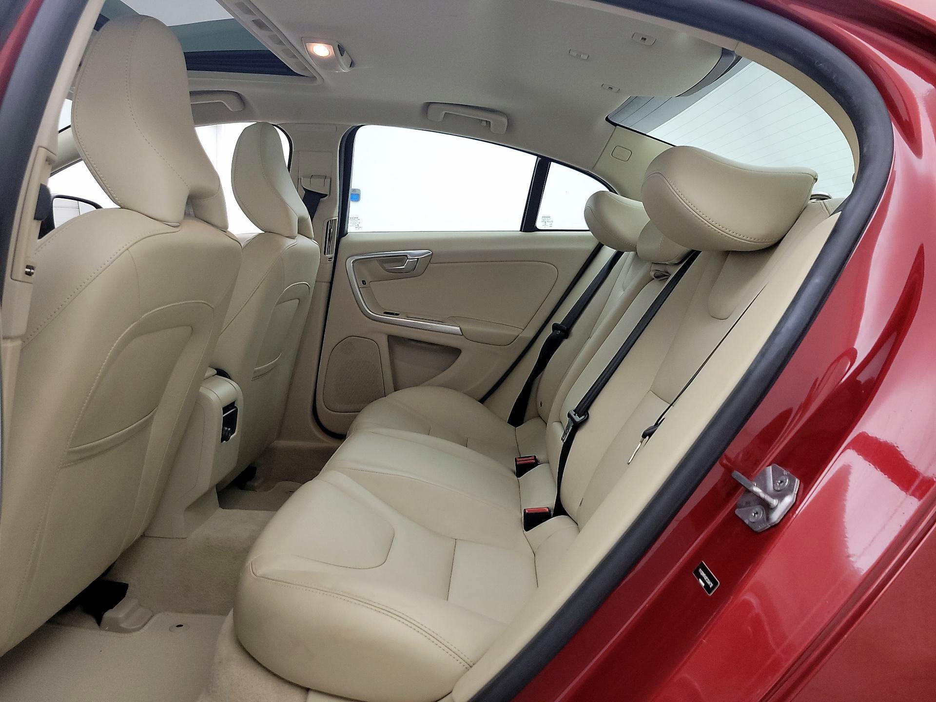 Thumbnail: 2015 Volvo S60 - 20