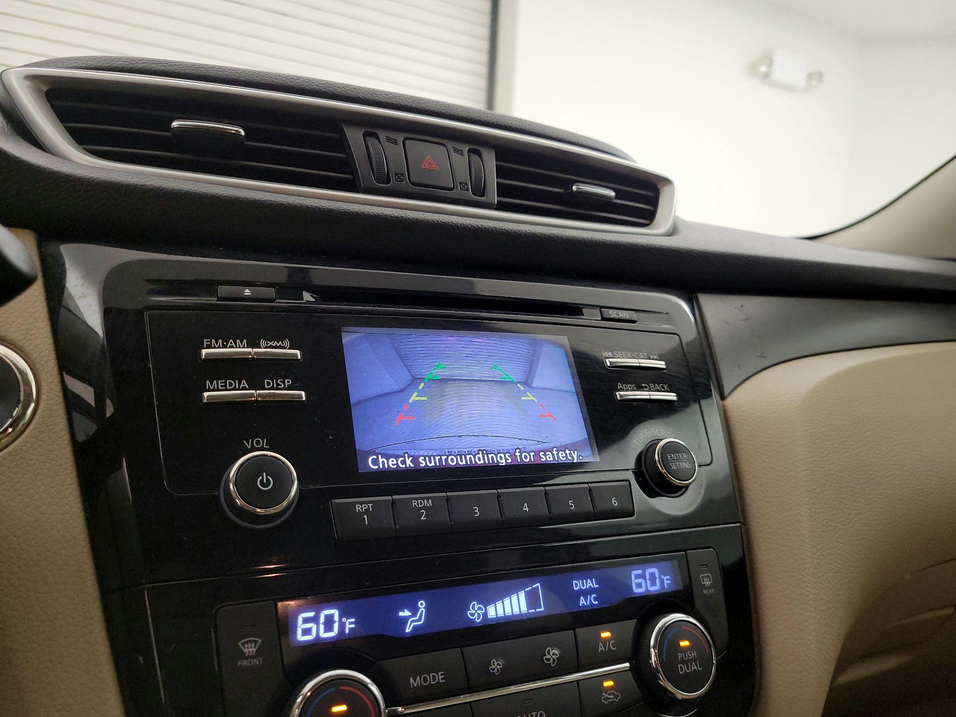 Thumbnail: 2014 Nissan Rogue - 14