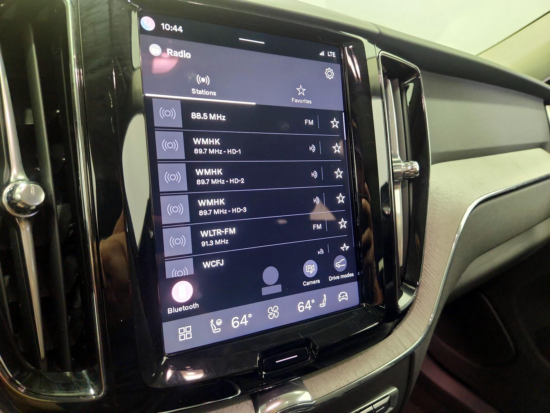 Thumbnail: 2025 Volvo XC60 - 15
