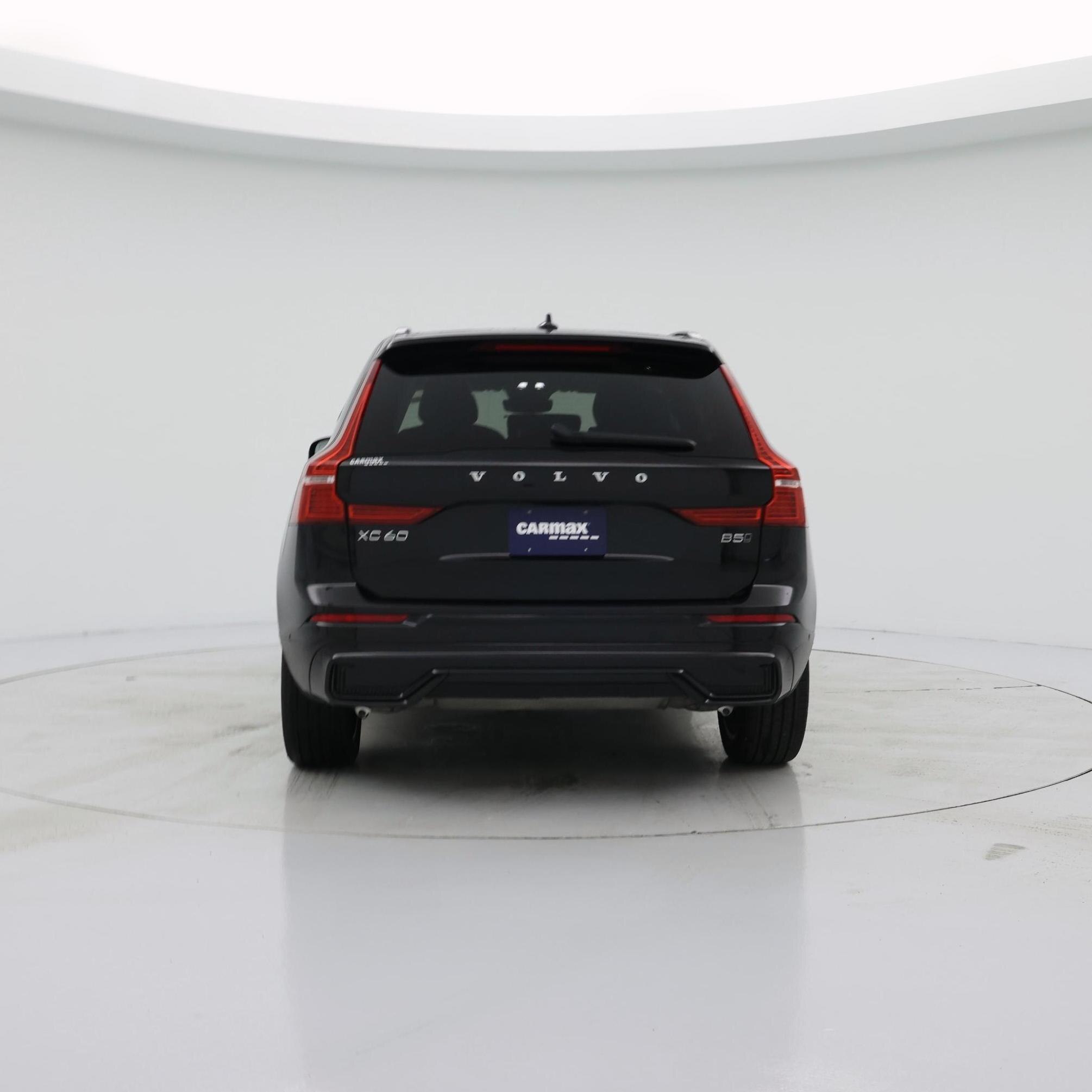 Thumbnail: 2025 Volvo XC60 - 6
