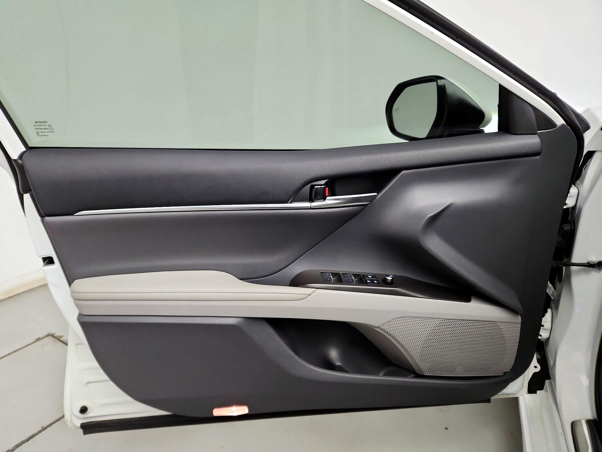 Thumbnail: 2024 Toyota Camry - 12