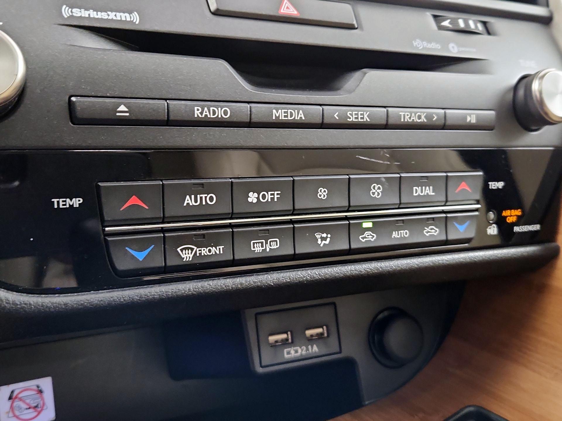 Thumbnail: 2021 Lexus RX - 17