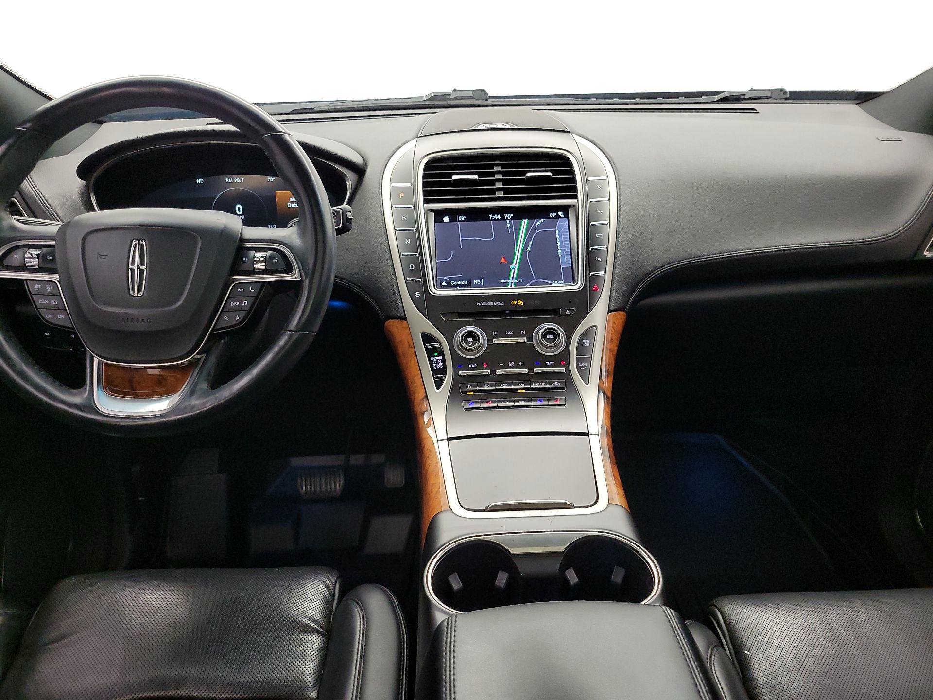 Thumbnail: 2019 Lincoln Nautilus - 9