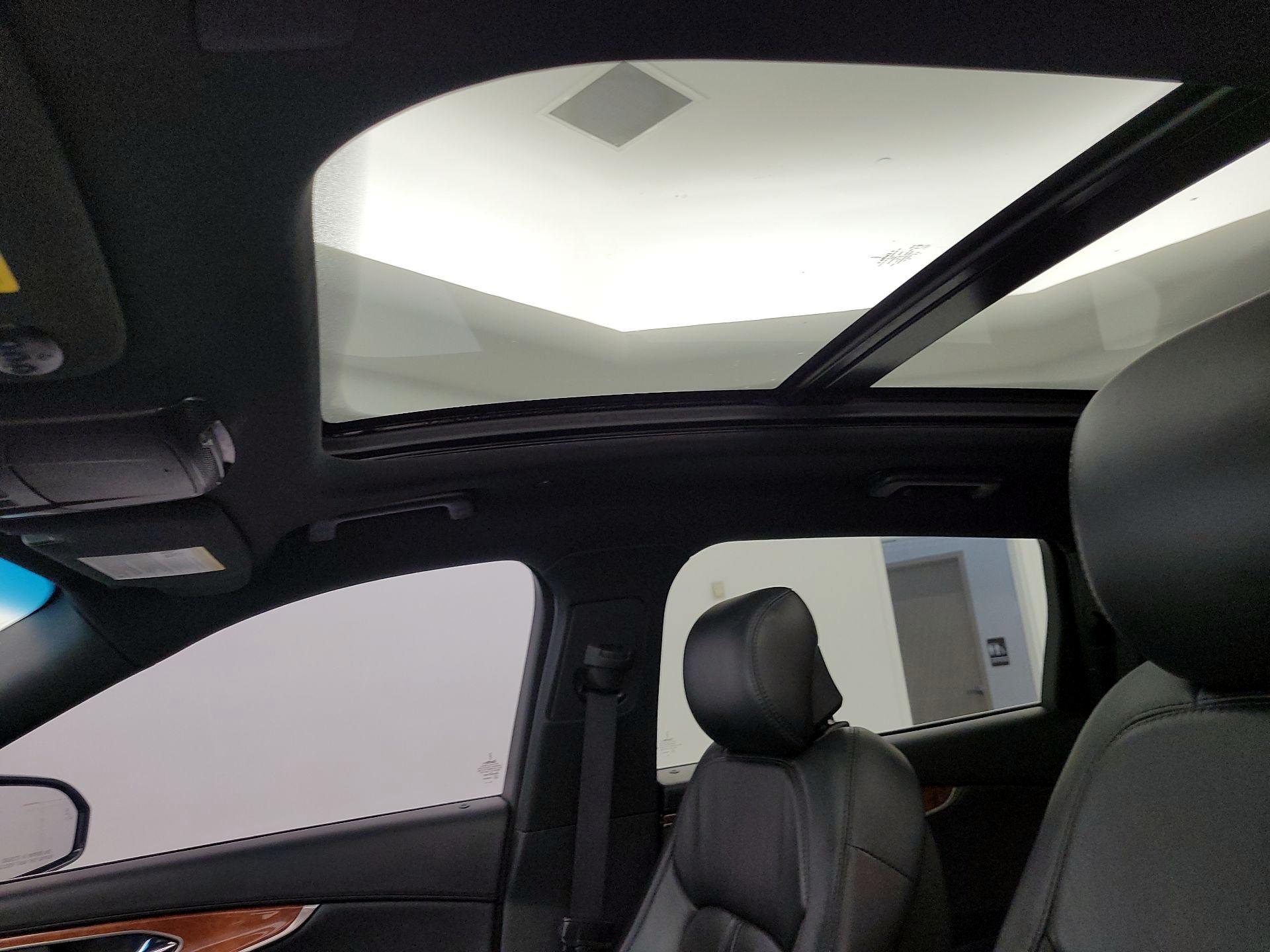 Thumbnail: 2019 Lincoln Nautilus - 20