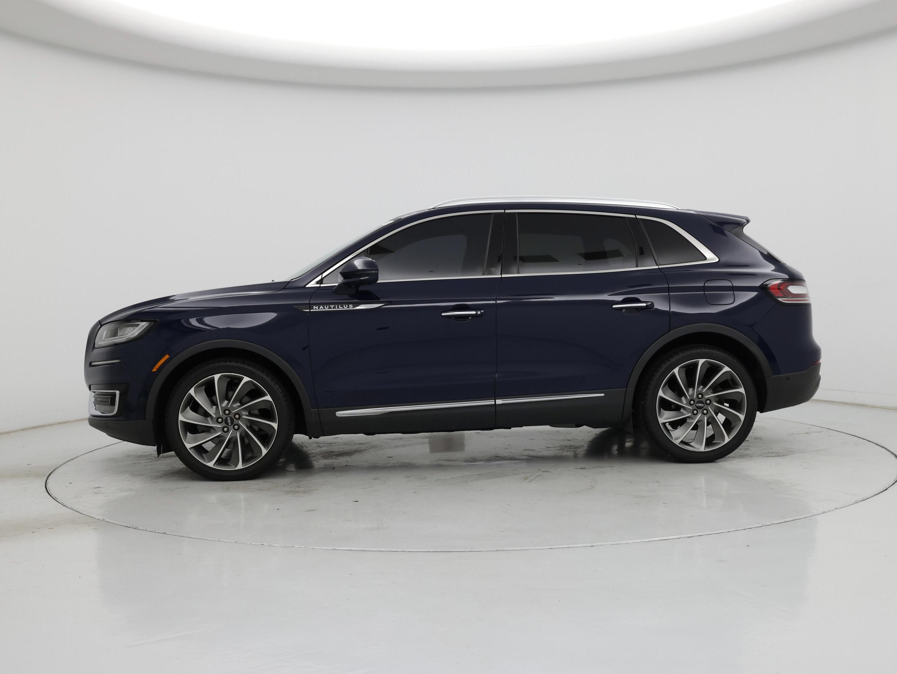 Thumbnail: 2019 Lincoln Nautilus - 3