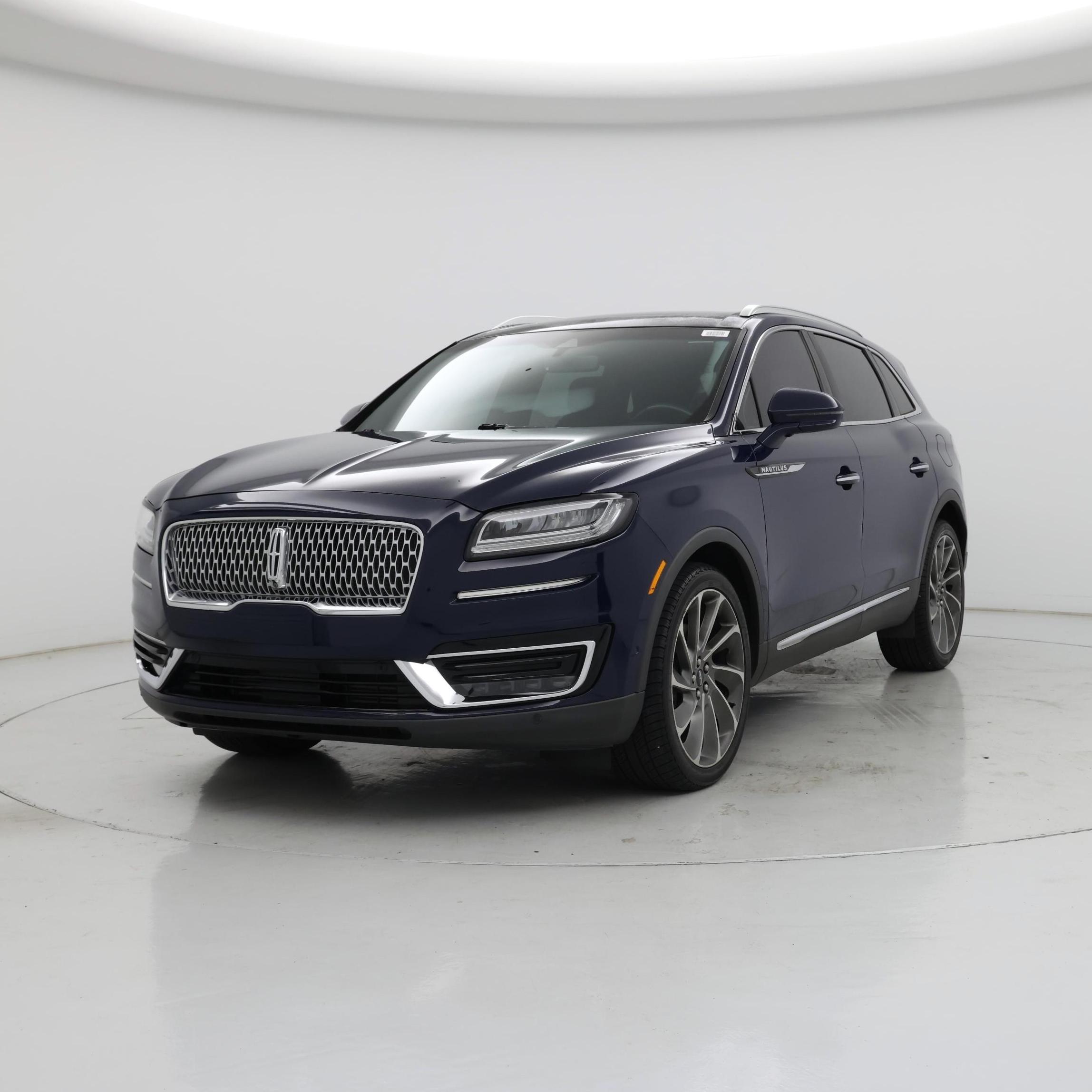 Thumbnail: 2019 Lincoln Nautilus - 4