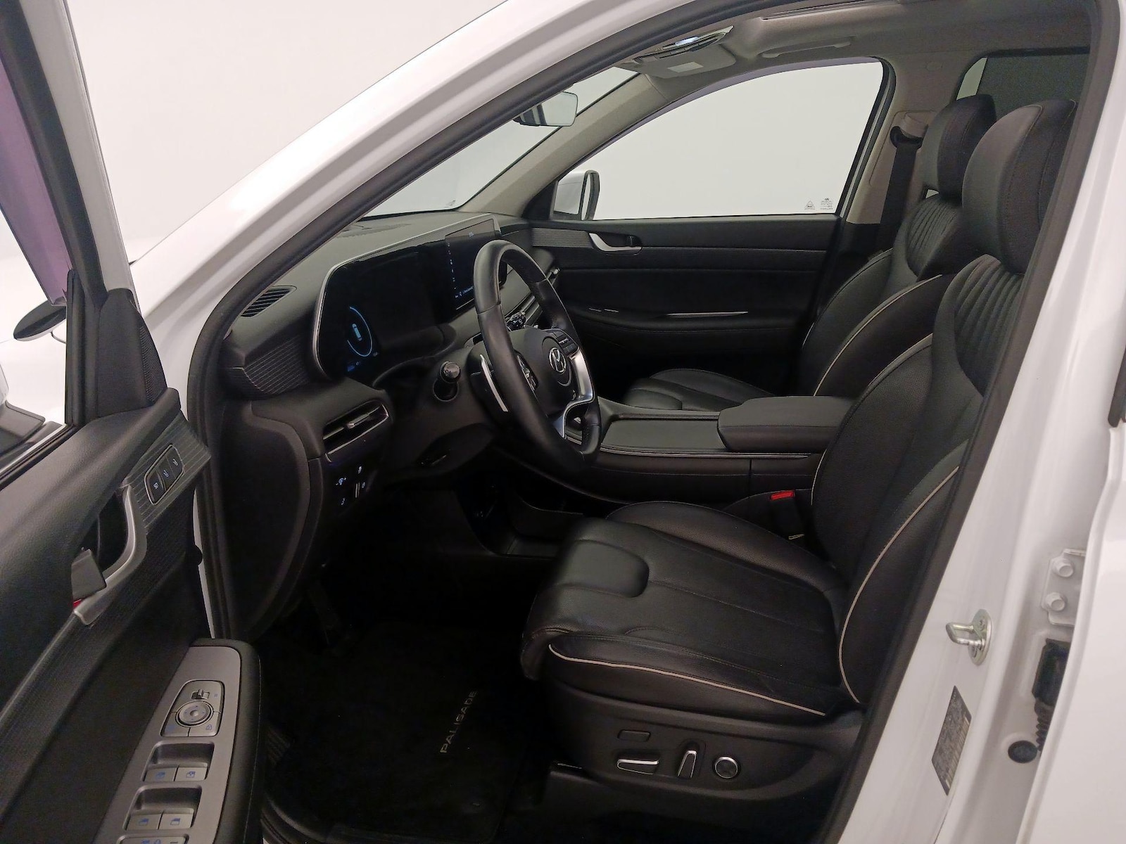 2024 Hyundai Palisade Limited - Photo 12