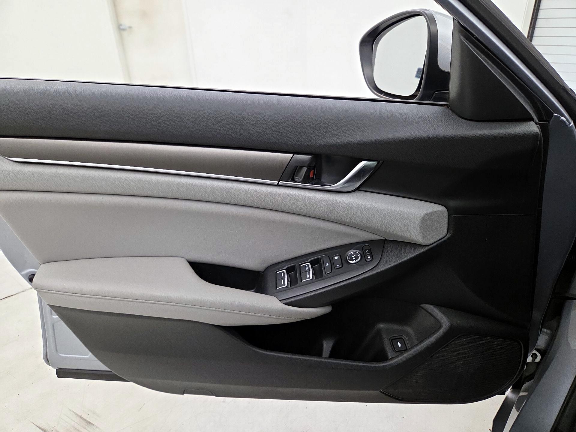 Thumbnail: 2020 Honda Accord - 12