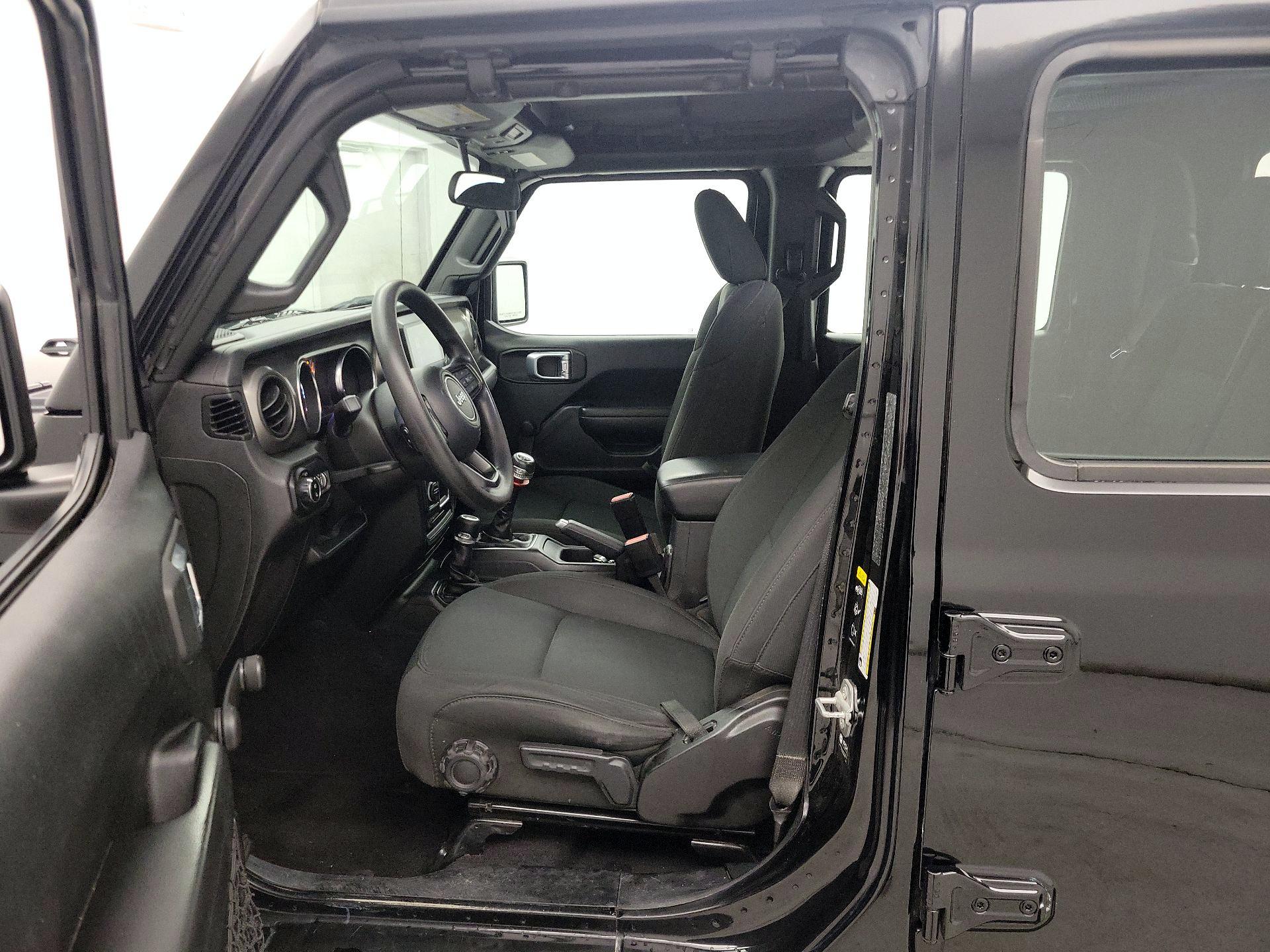 Thumbnail: 2021 Jeep Gladiator - 11