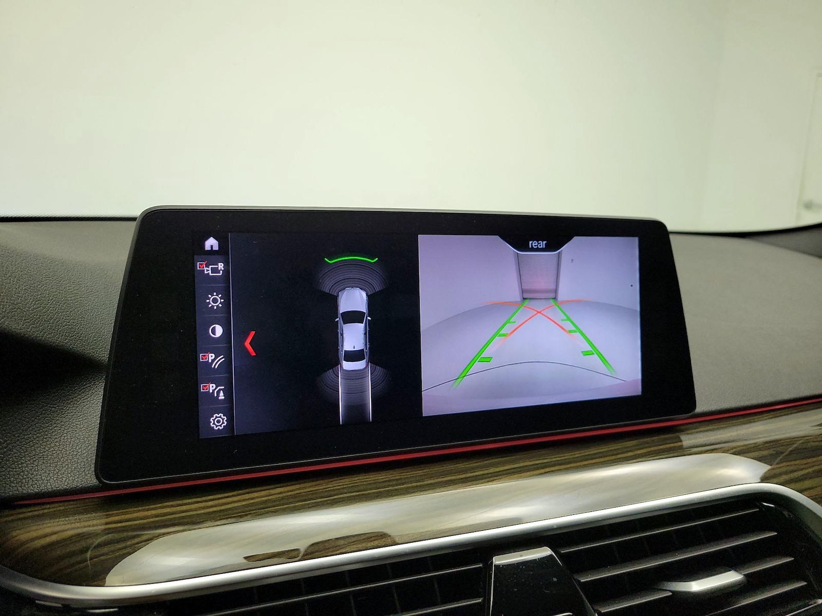 2018 BMW 5 Series 540i - Photo 14