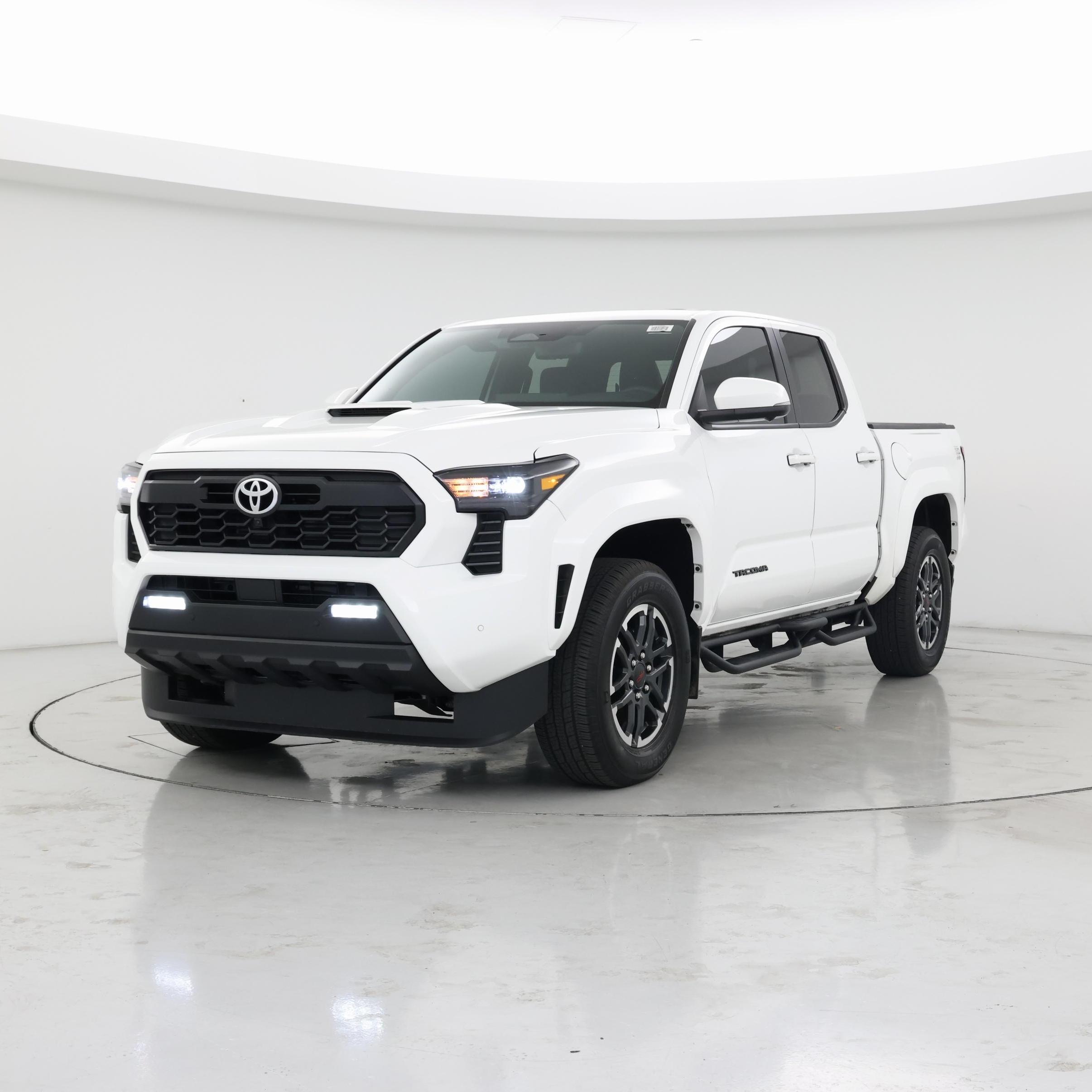 Thumbnail: 2024 Toyota Tacoma - 4