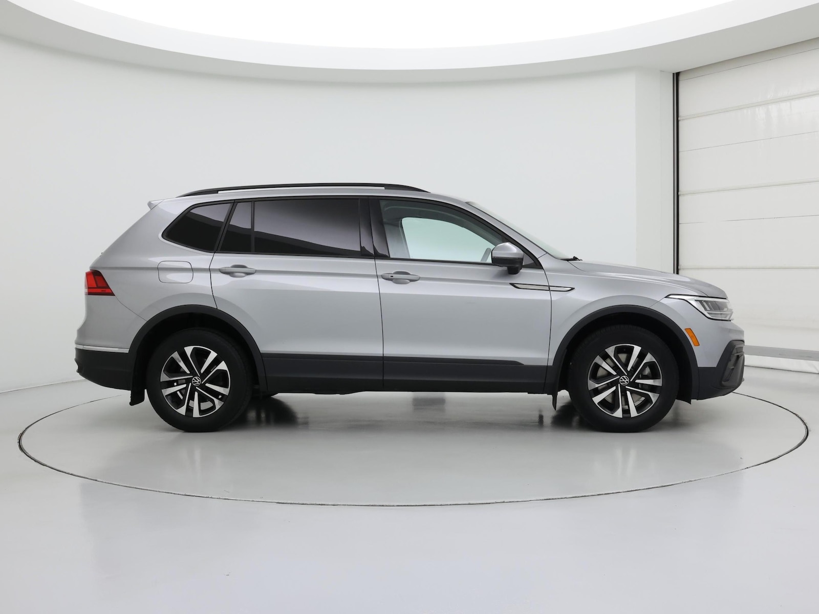 2022 Volkswagen Tiguan S - Photo 8