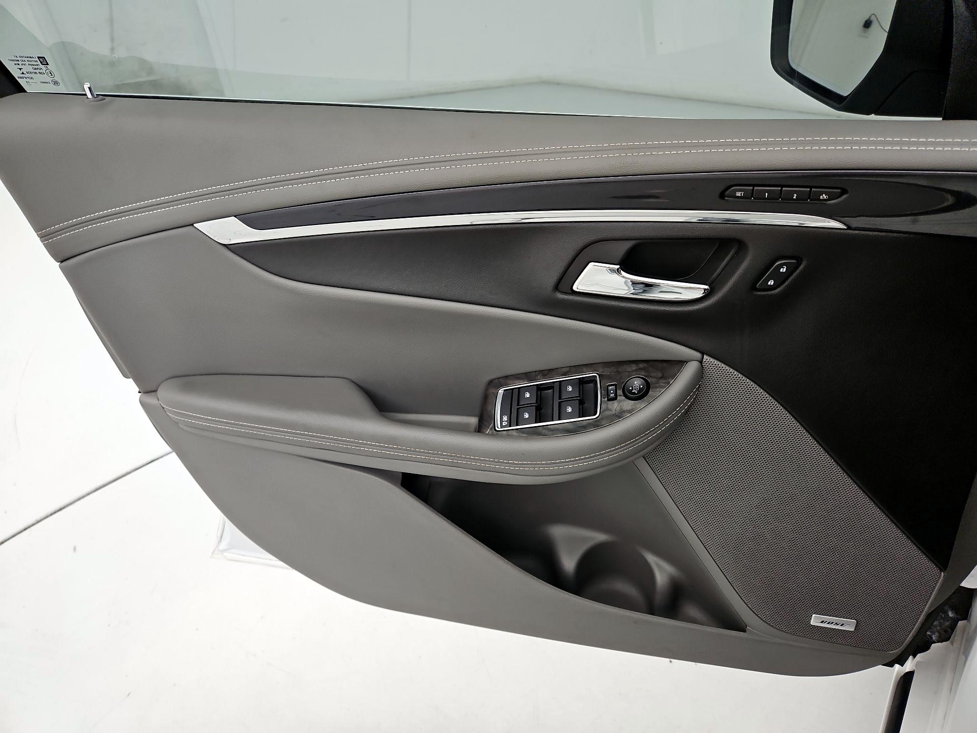 Thumbnail: 2015 Chevrolet Impala - 12
