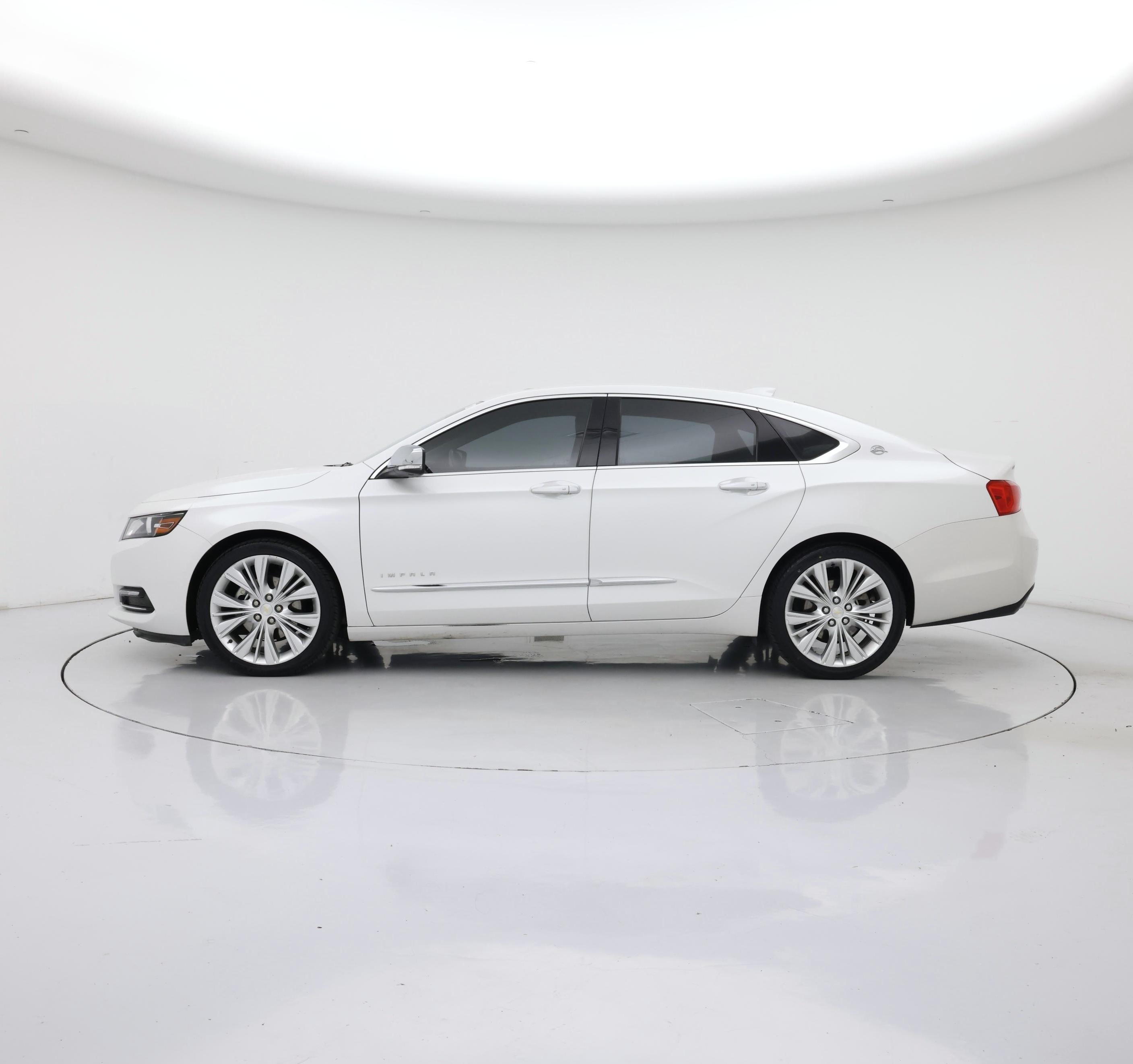 Thumbnail: 2015 Chevrolet Impala - 3