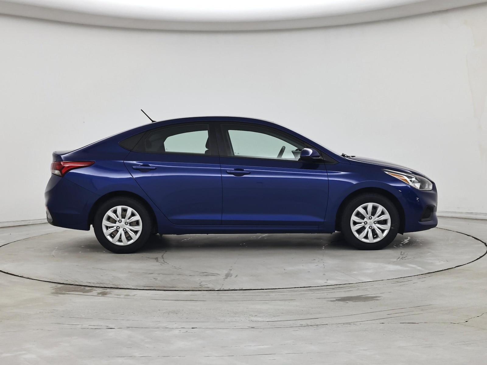 2022 Hyundai Accent SE - Photo 8