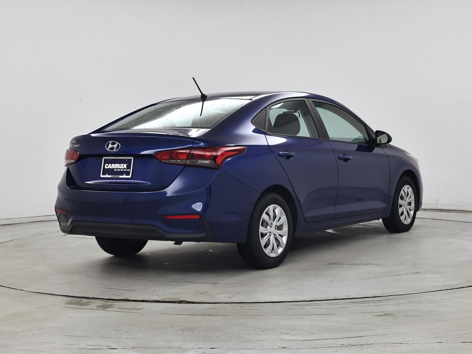 2022 Hyundai Accent SE - Photo 9