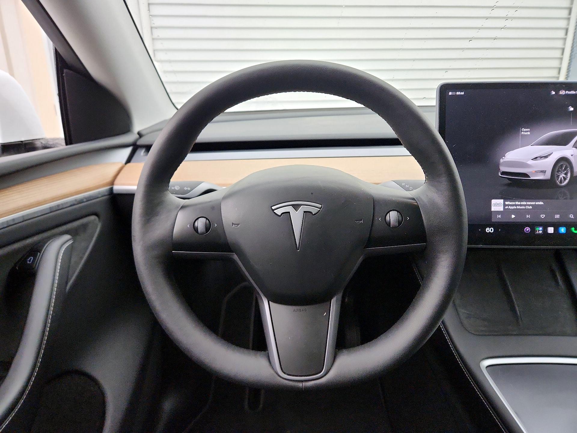 Thumbnail: 2024 Tesla Model Y - 10