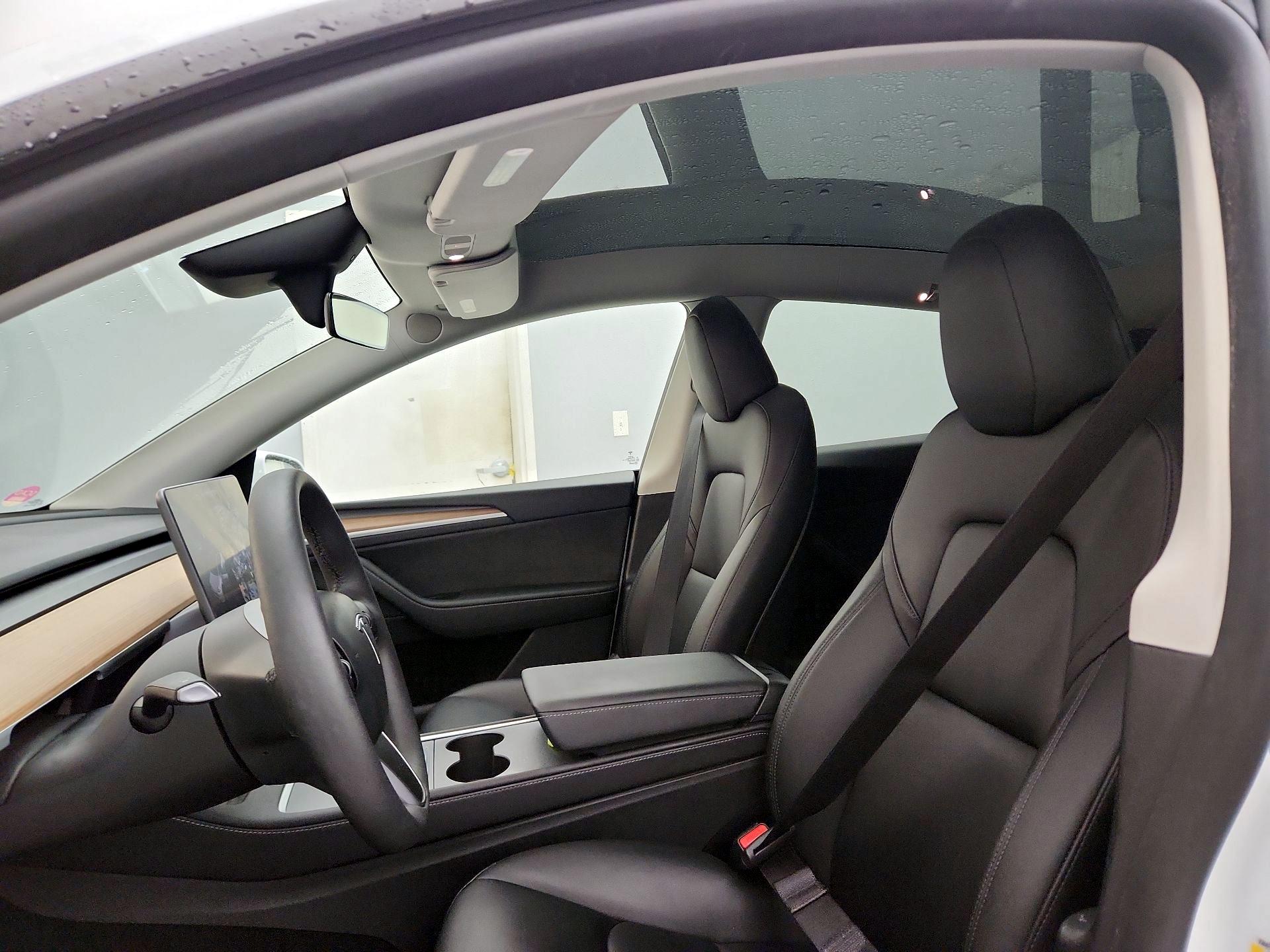 Thumbnail: 2024 Tesla Model Y - 18