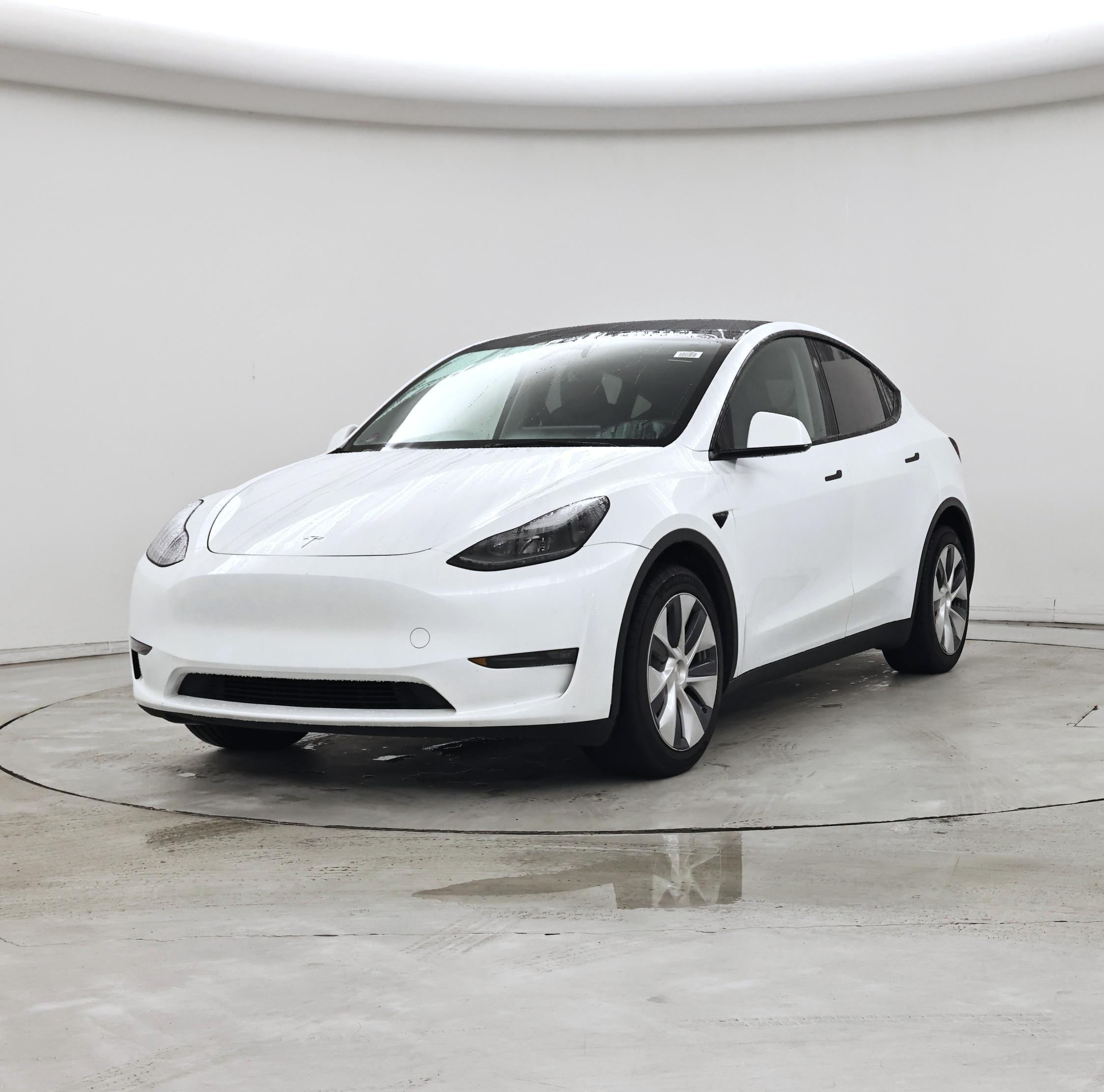 Thumbnail: 2024 Tesla Model Y - 4