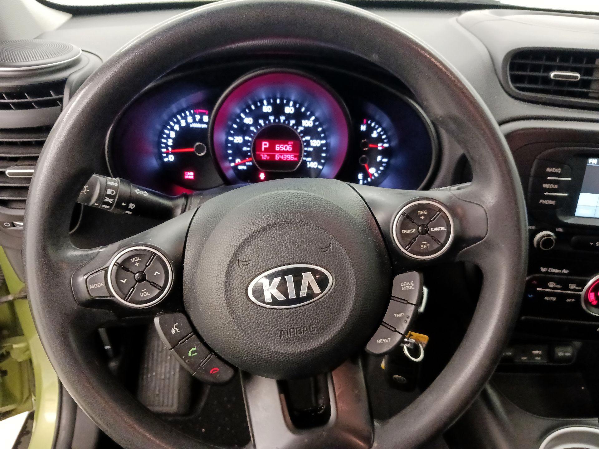 Thumbnail: 2017 Kia Soul - 10