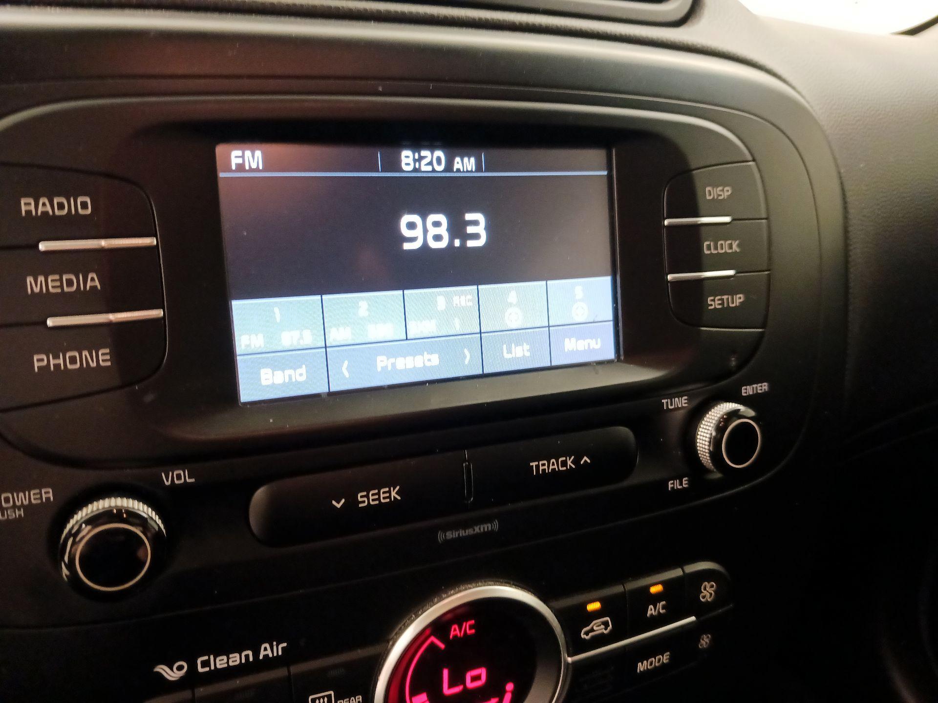 Thumbnail: 2017 Kia Soul - 15
