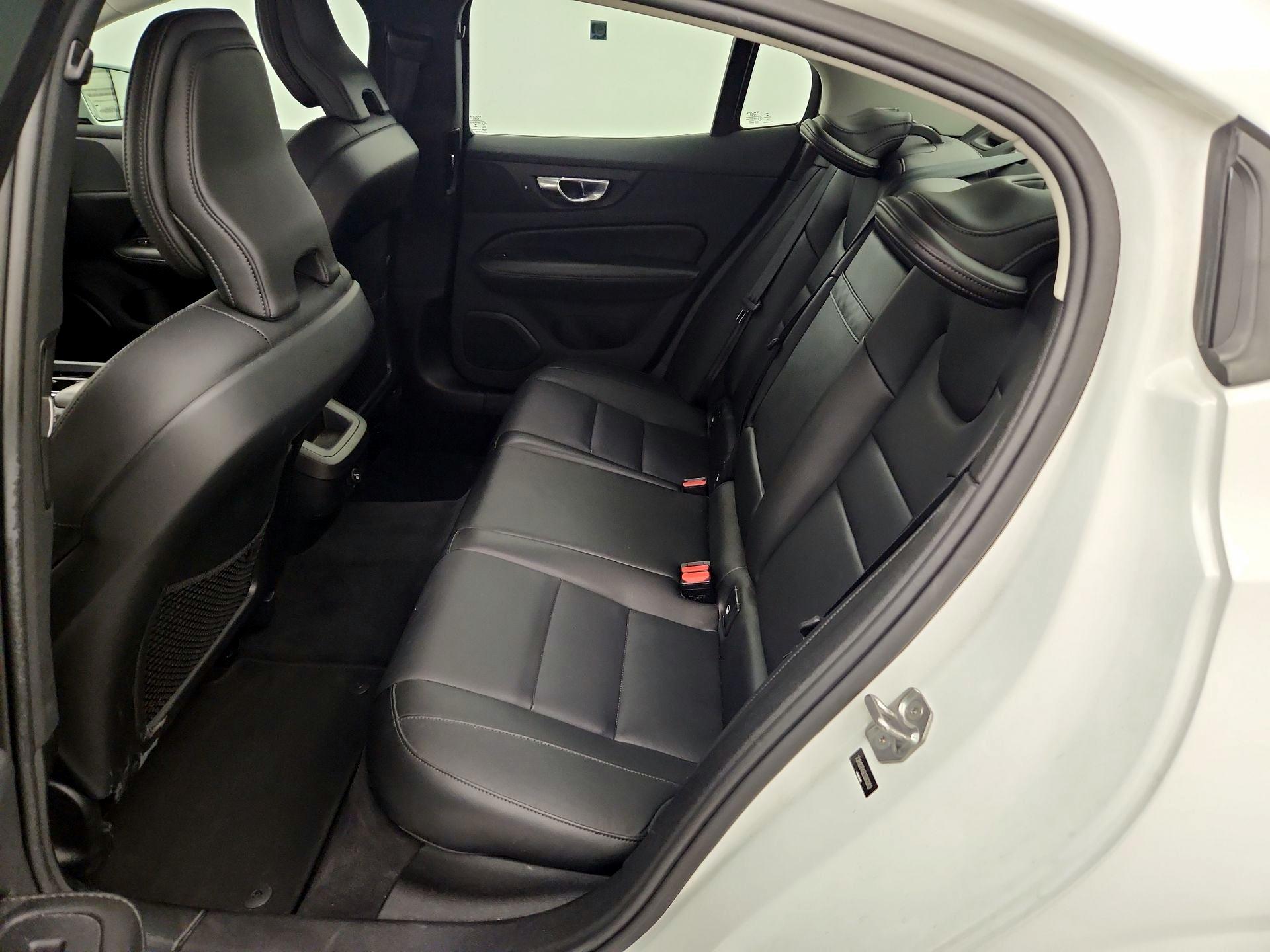 Thumbnail: 2020 Volvo S60 - 19