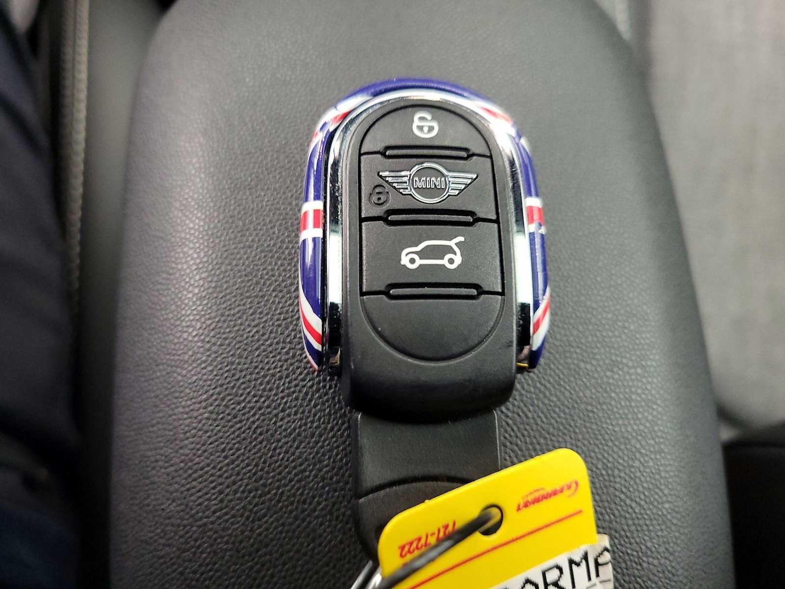 2023 MINI Hardtop 2 Door SE - Photo 23