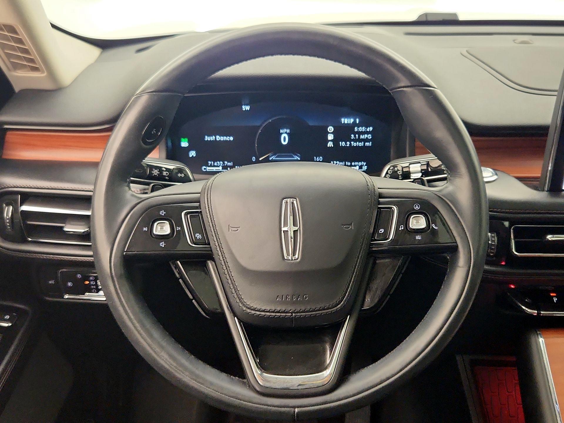 Thumbnail: 2020 Lincoln Aviator - 10