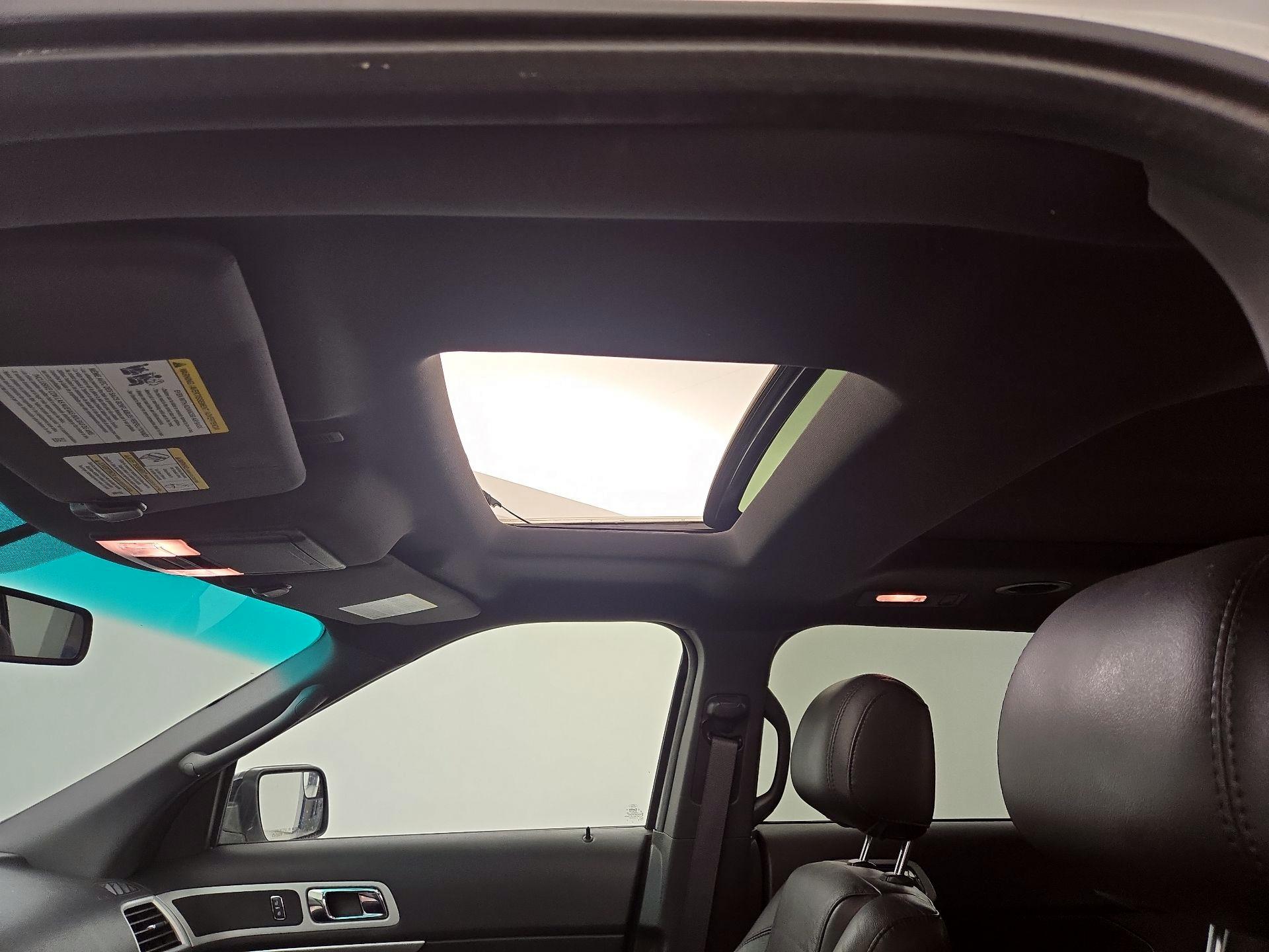 Thumbnail: 2014 Ford Explorer - 19